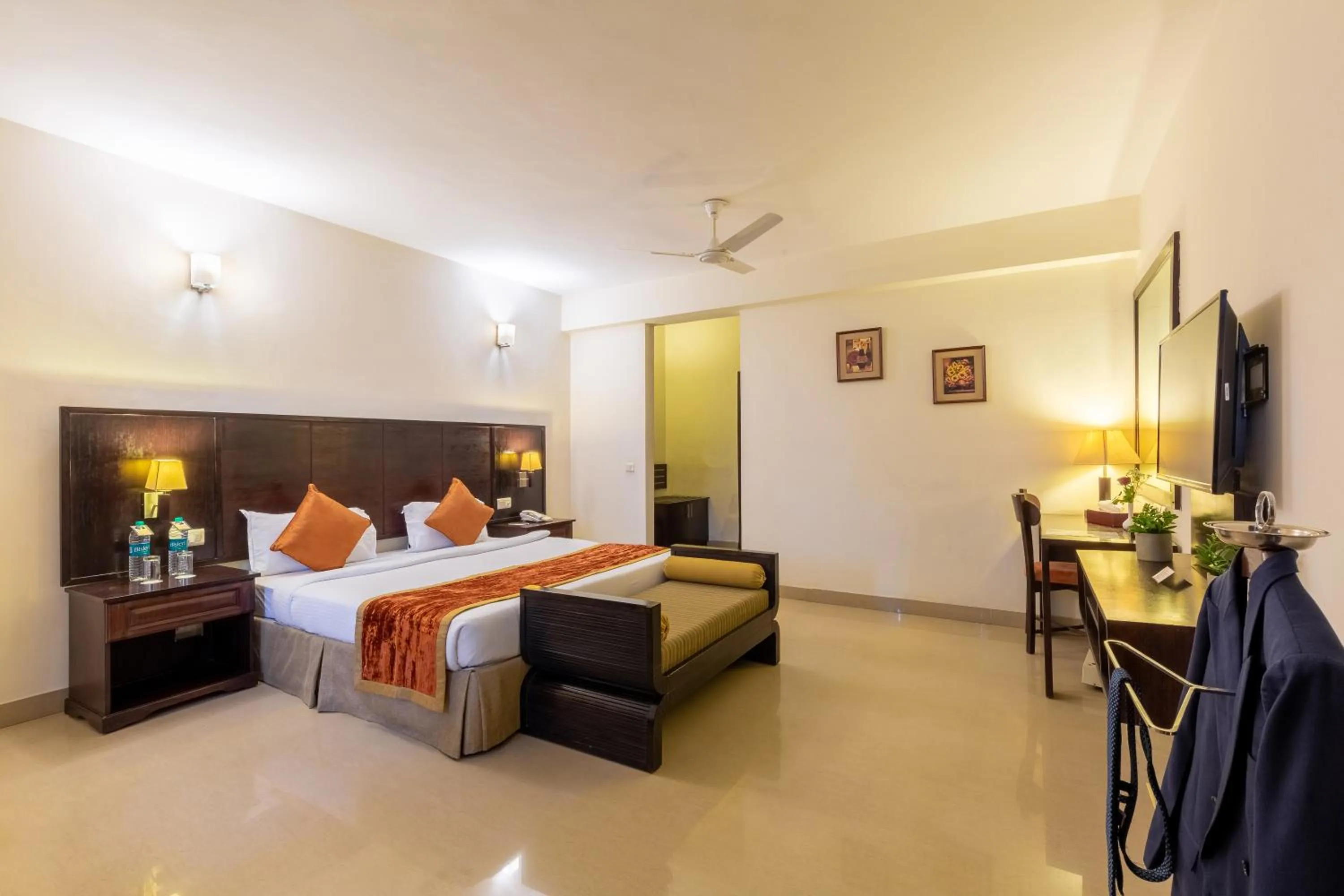 Bedroom in Rosewood Apartment Hotel - Pantnagar
