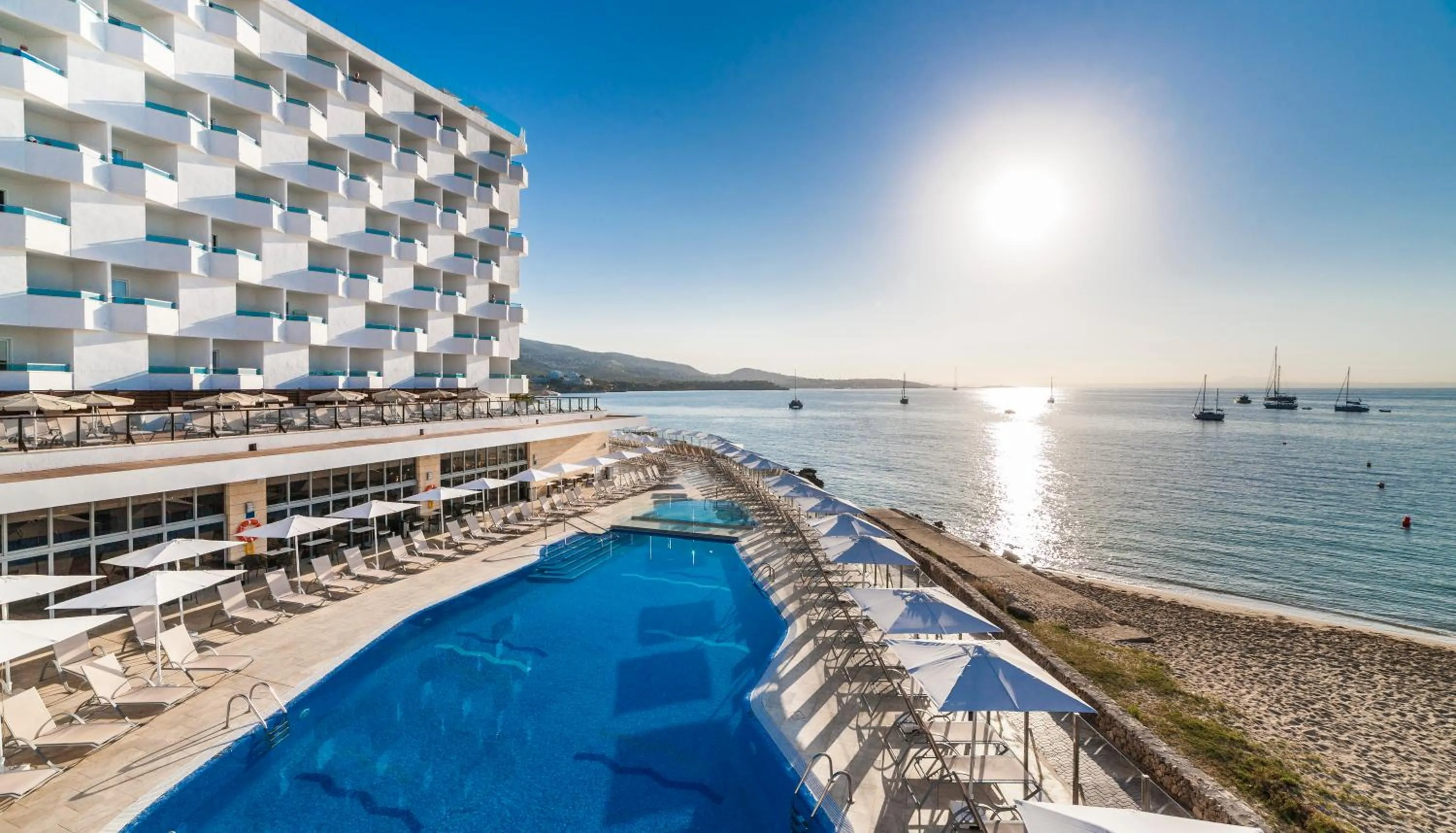 Facade/entrance in Globales Santa Lucia - Adults Only 18