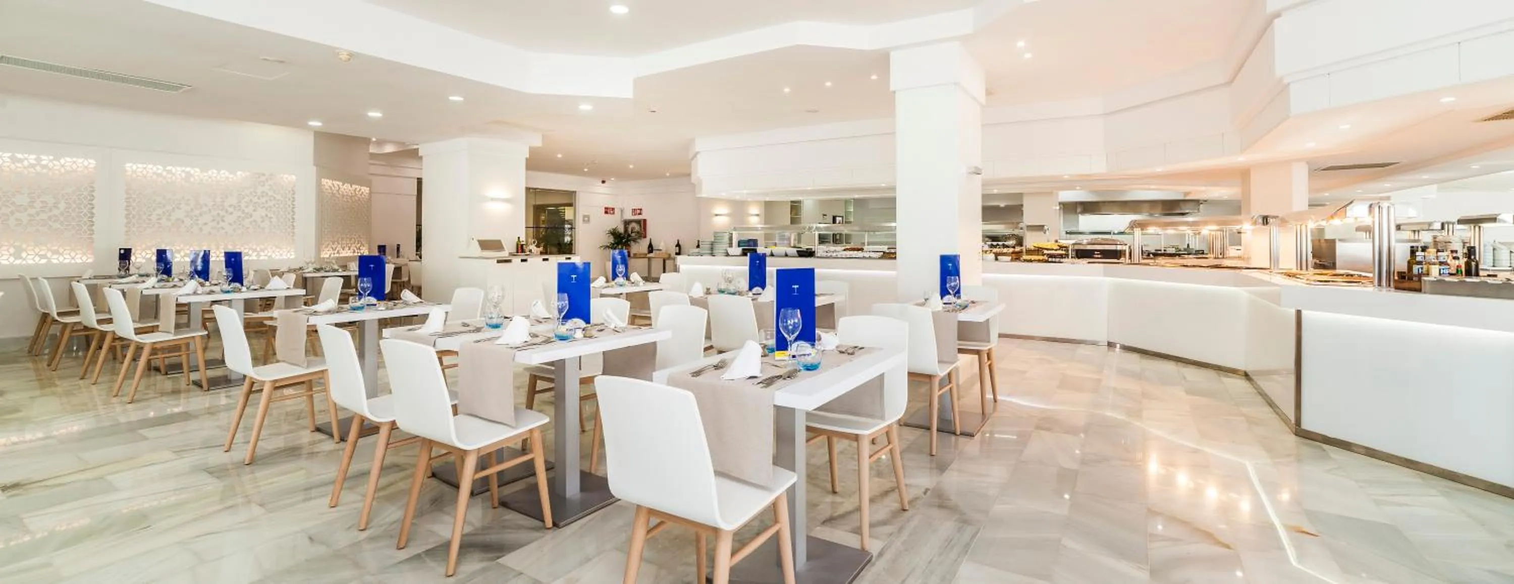 Restaurant/places to eat in Globales Santa Lucia - Adults Only 18