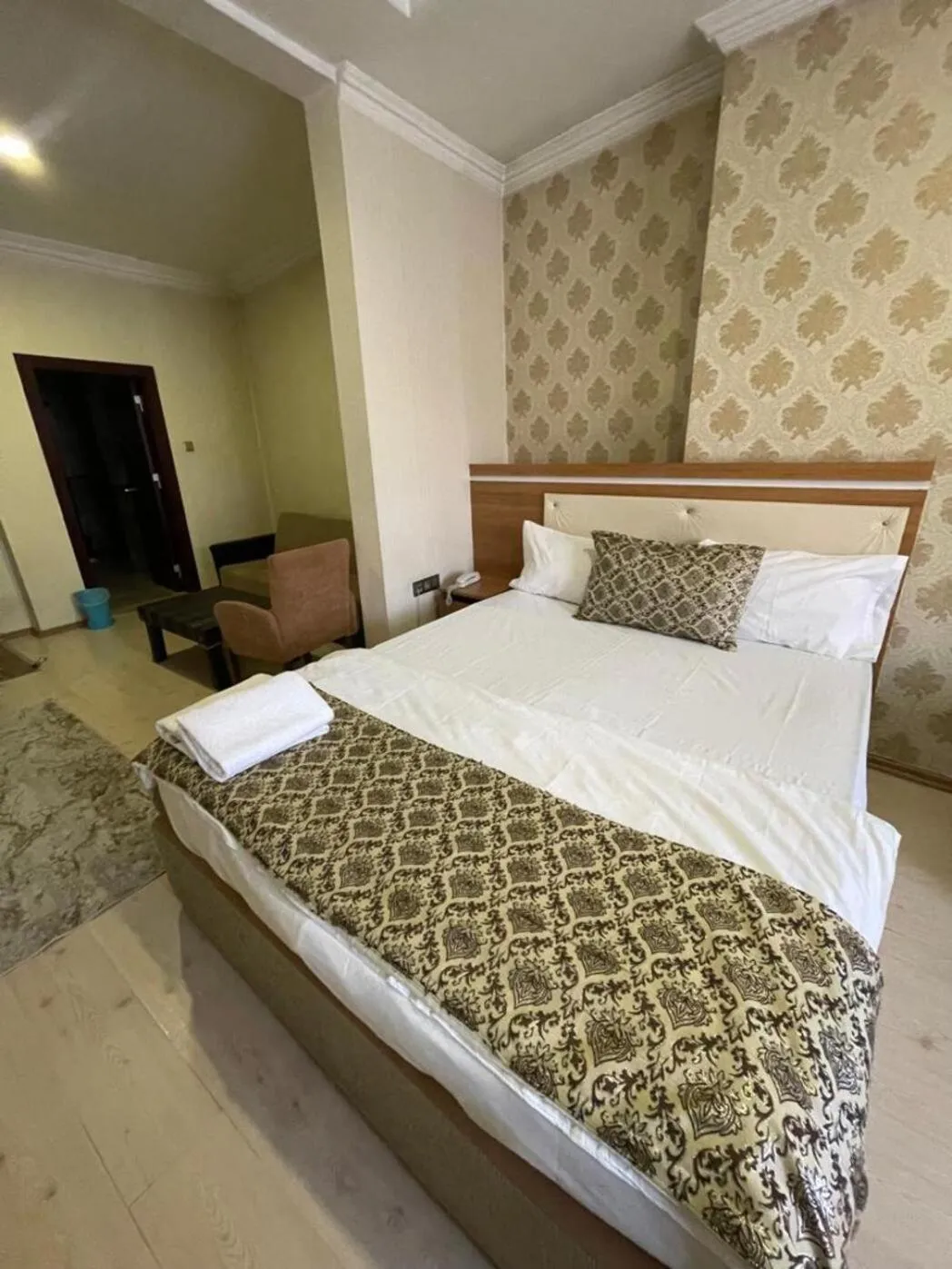 Bed in Dimet Park Hotel