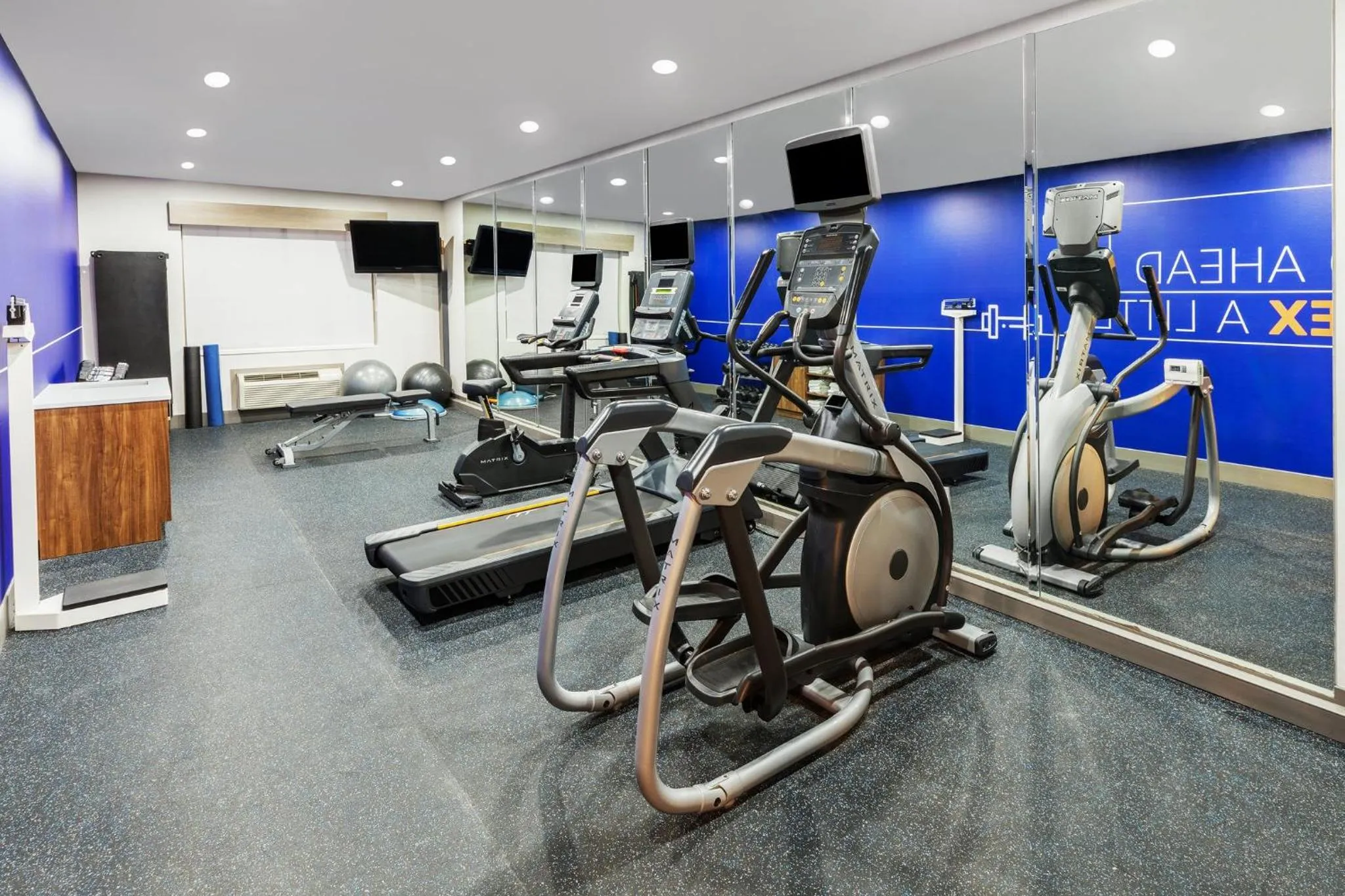 Fitness centre/facilities in Holiday Inn Express Hotel & Suites Henderson - Traffic Star by IHG