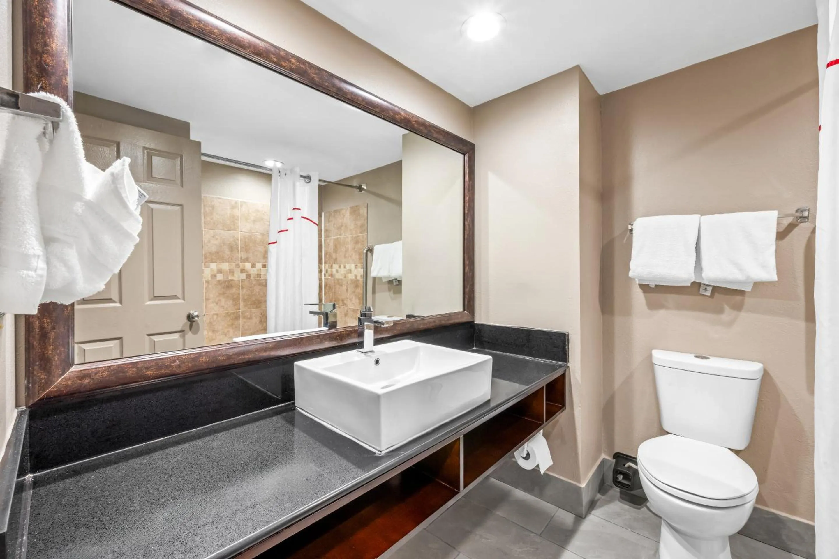 Bathroom in Red Roof PLUS Henderson