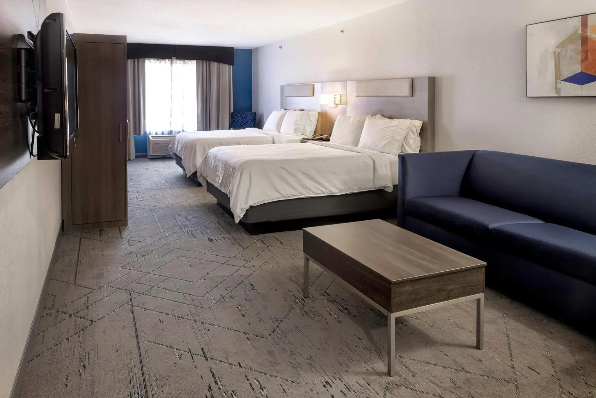 Queen Suite with Two Queen Beds and Sofa Bed in Holiday Inn Express Hotel & Suites Festus-South St. Louis by IHG Queen Suite with Two Queen Beds and Sofa Bed in Holiday Inn Express Hotel & Suites Festus-South St. Louis by IHG