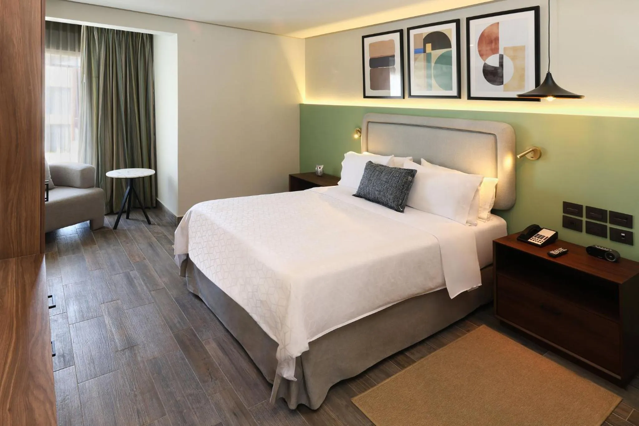 Photo of the whole room, Bed in voco Hermosillo by IHG