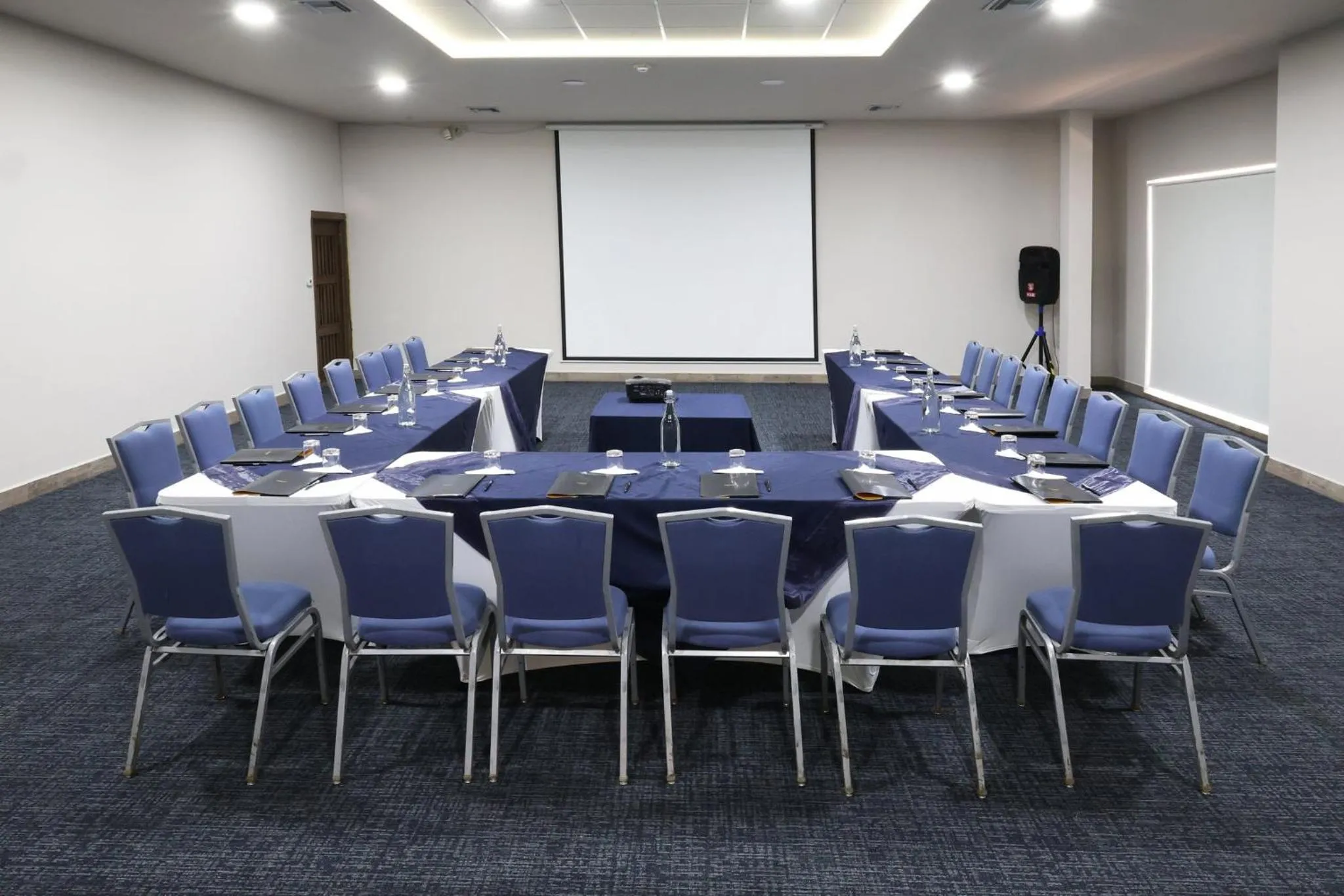 Meeting/conference room in voco Hermosillo by IHG
