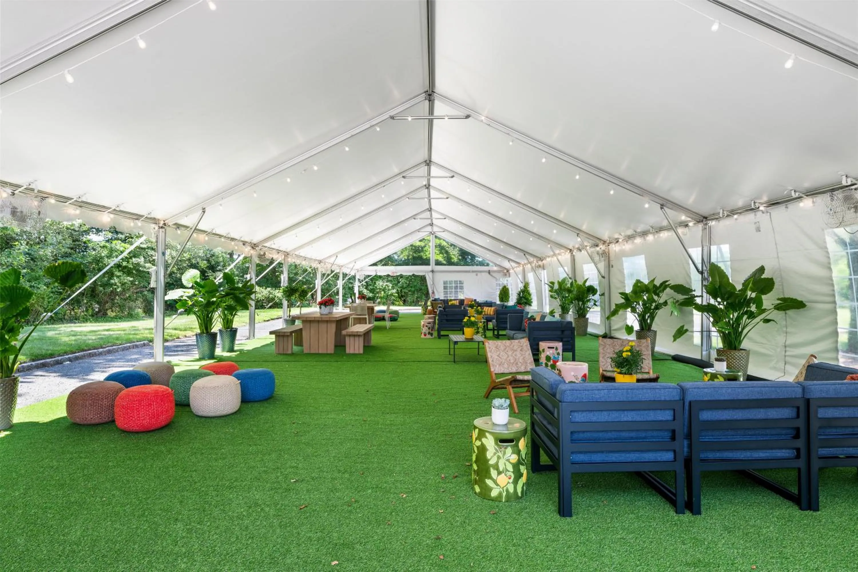 Patio in DoubleTree by Hilton Fairfield Hotel & Suites