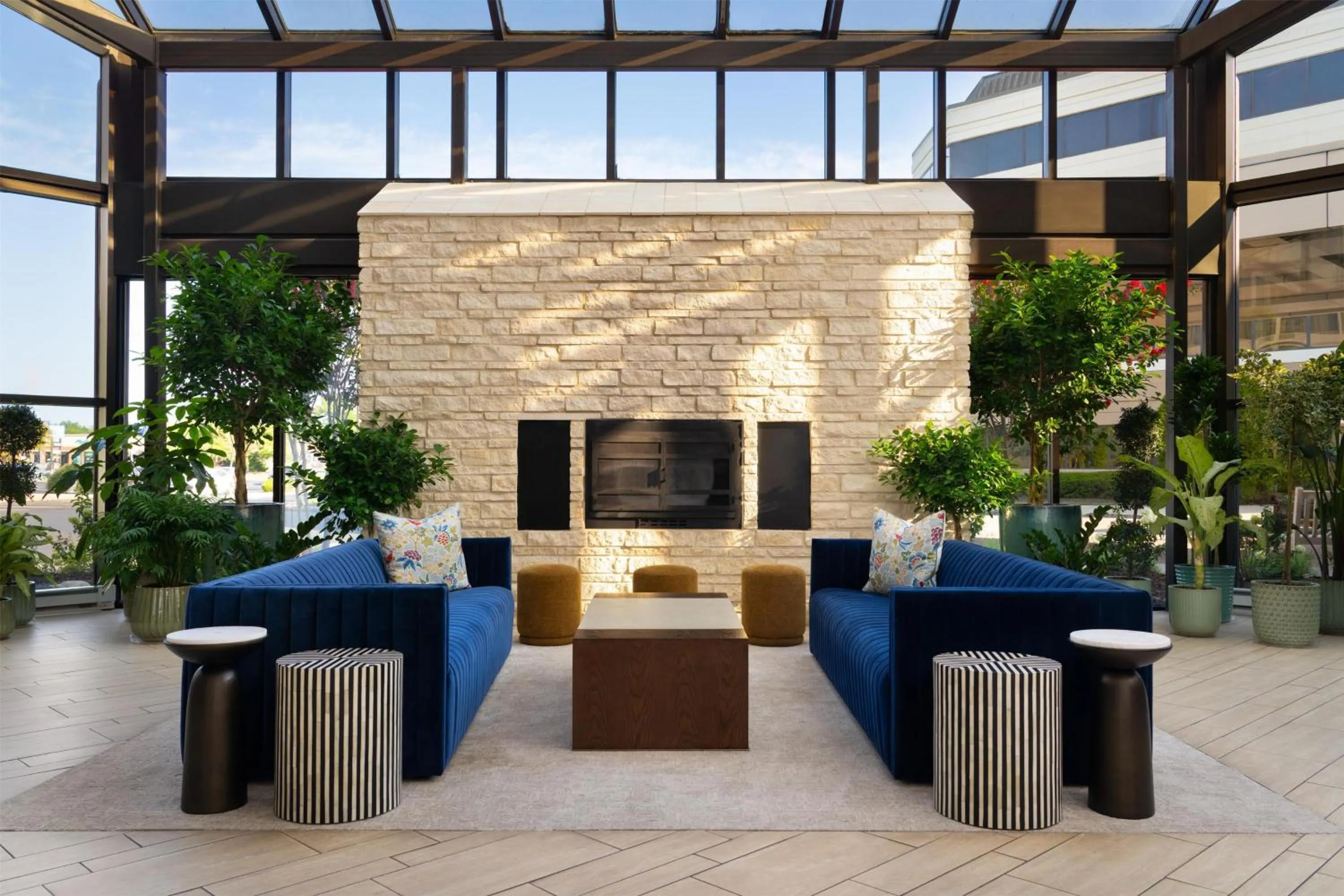 Patio in DoubleTree by Hilton Fairfield Hotel & Suites