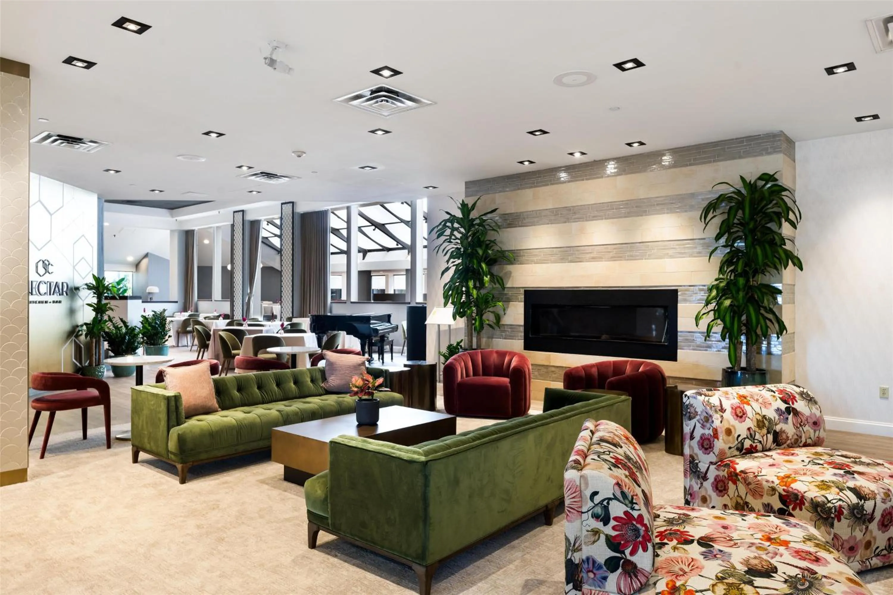 Lobby or reception in DoubleTree by Hilton Fairfield Hotel & Suites