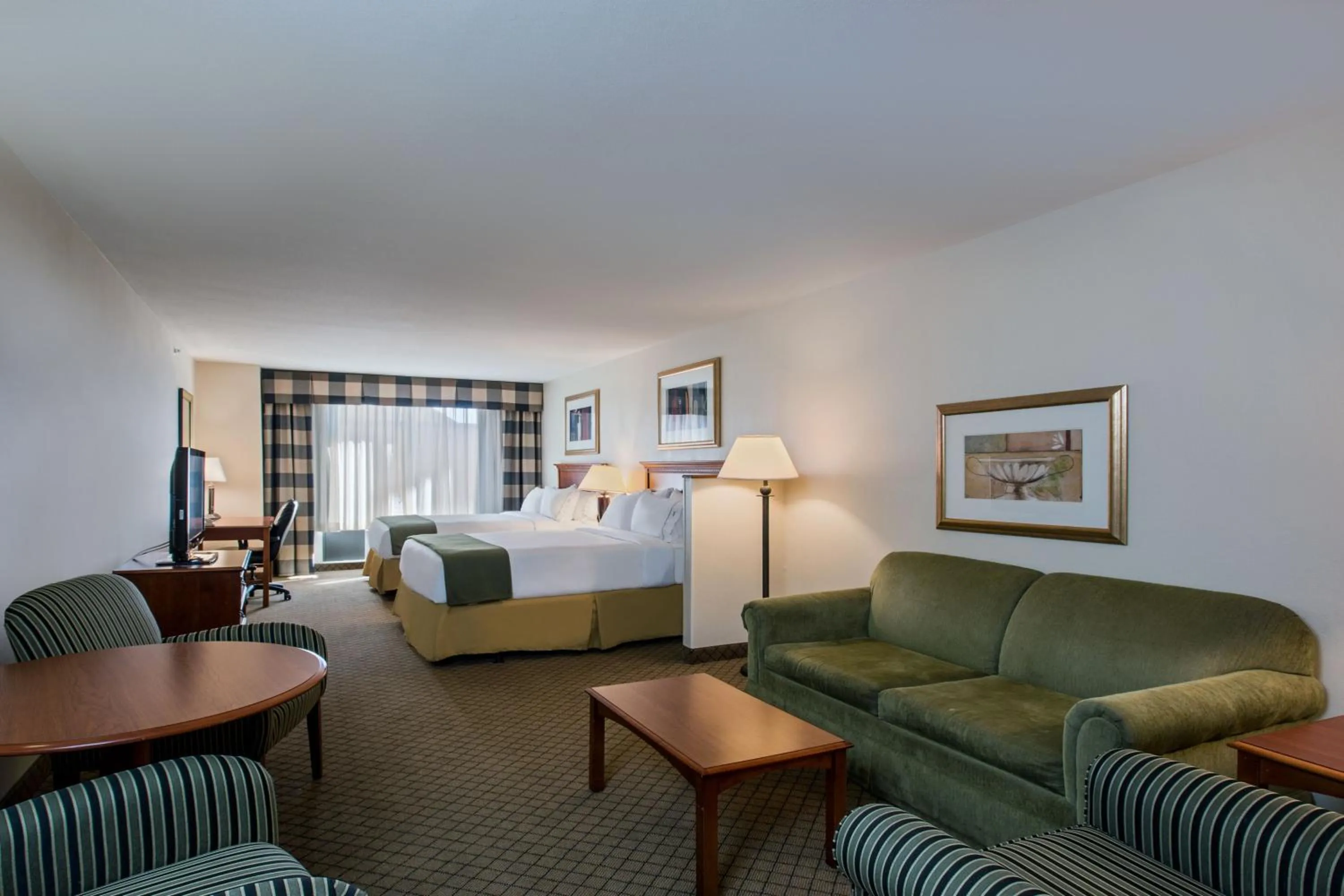 Bedroom, Bed in Holiday Inn Express Hotel & Suites Jackson - Flowood by IHG