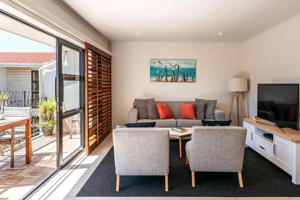 Onetangi Beach Apartments