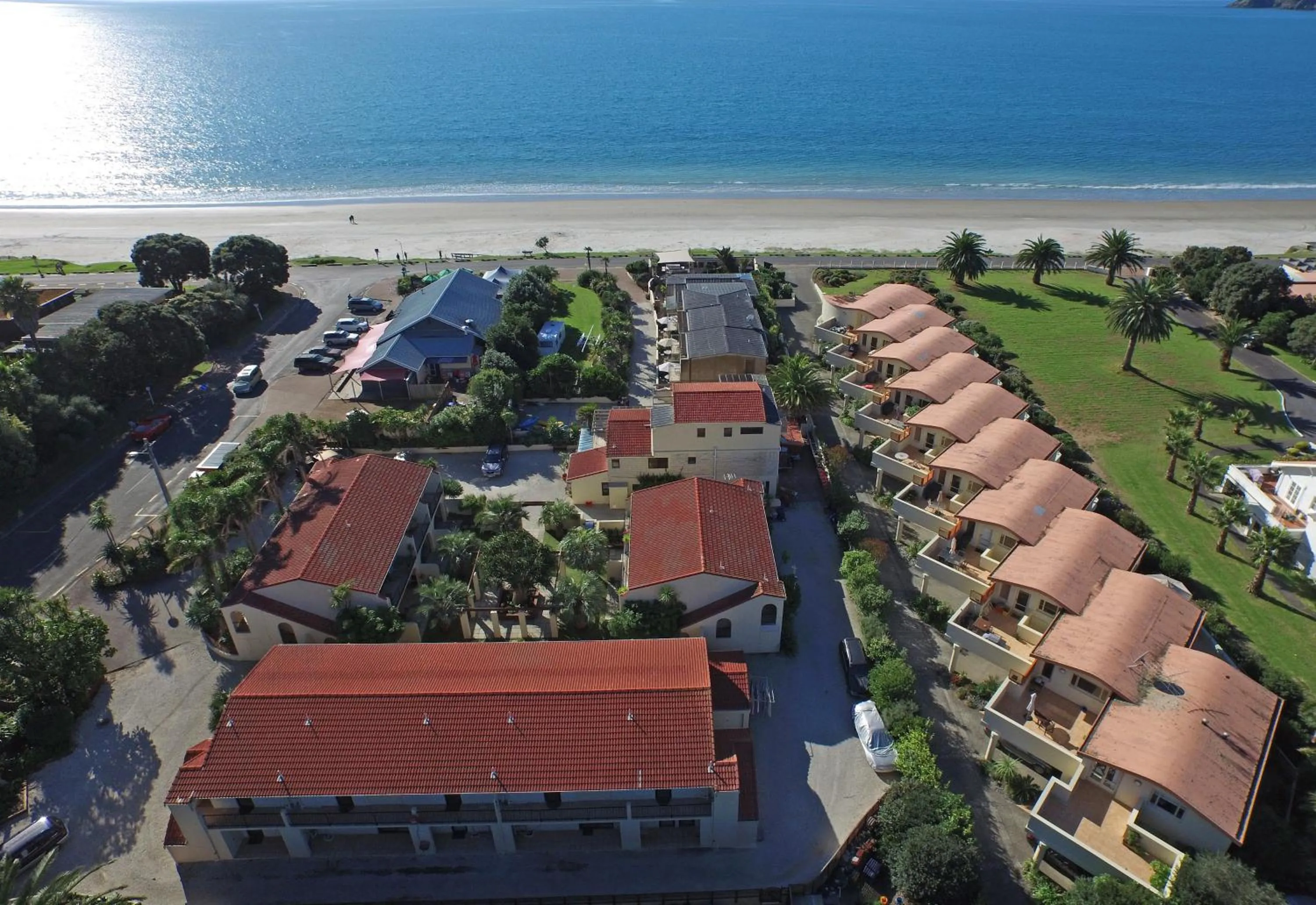 Day in Onetangi Beach Apartments