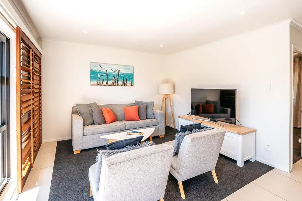 Onetangi Beach Apartments