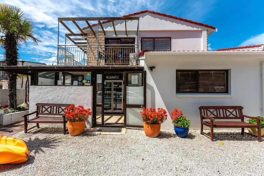 Lobby or reception in Onetangi Beach Apartments