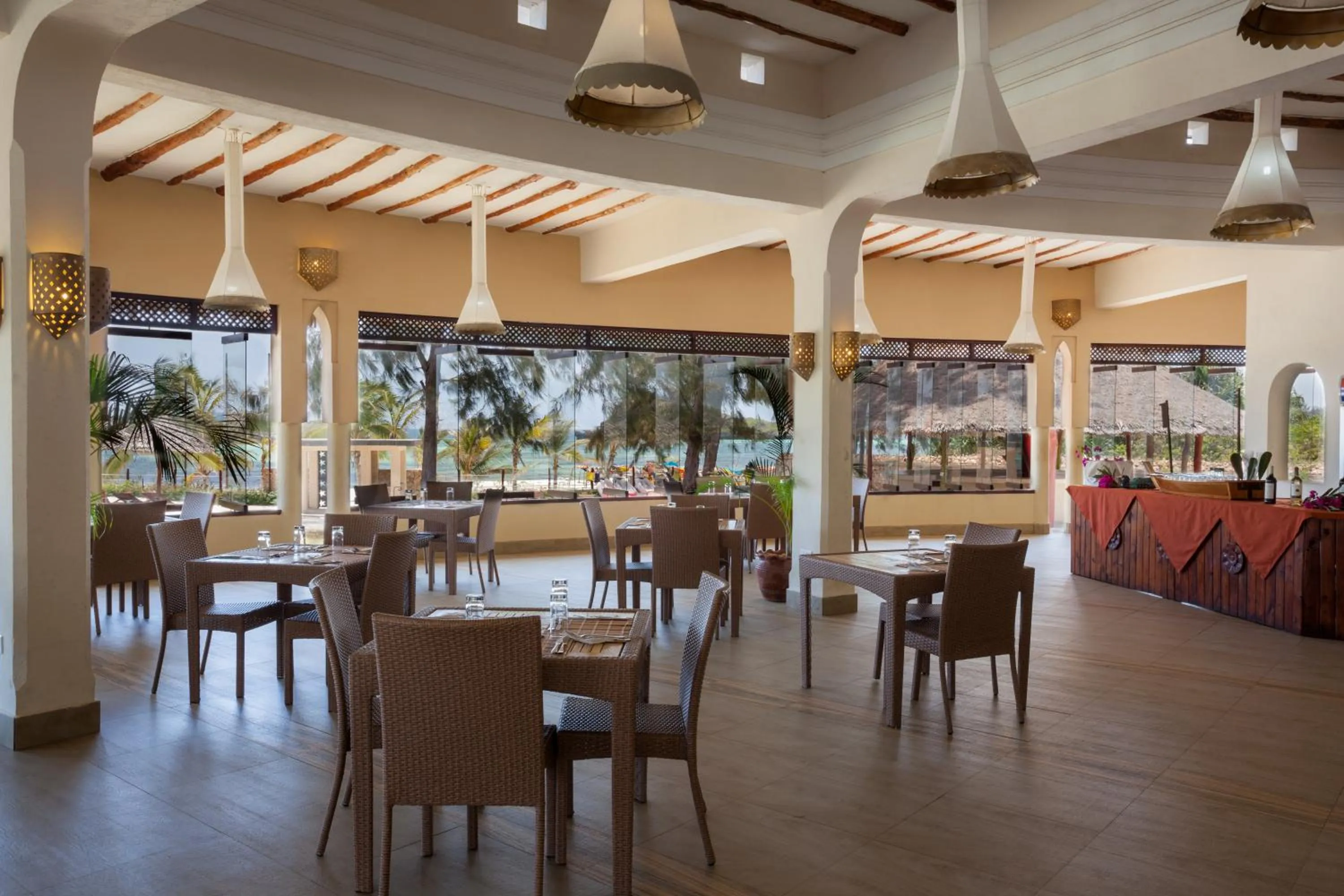 Restaurant/places to eat in Seven Islands Resort