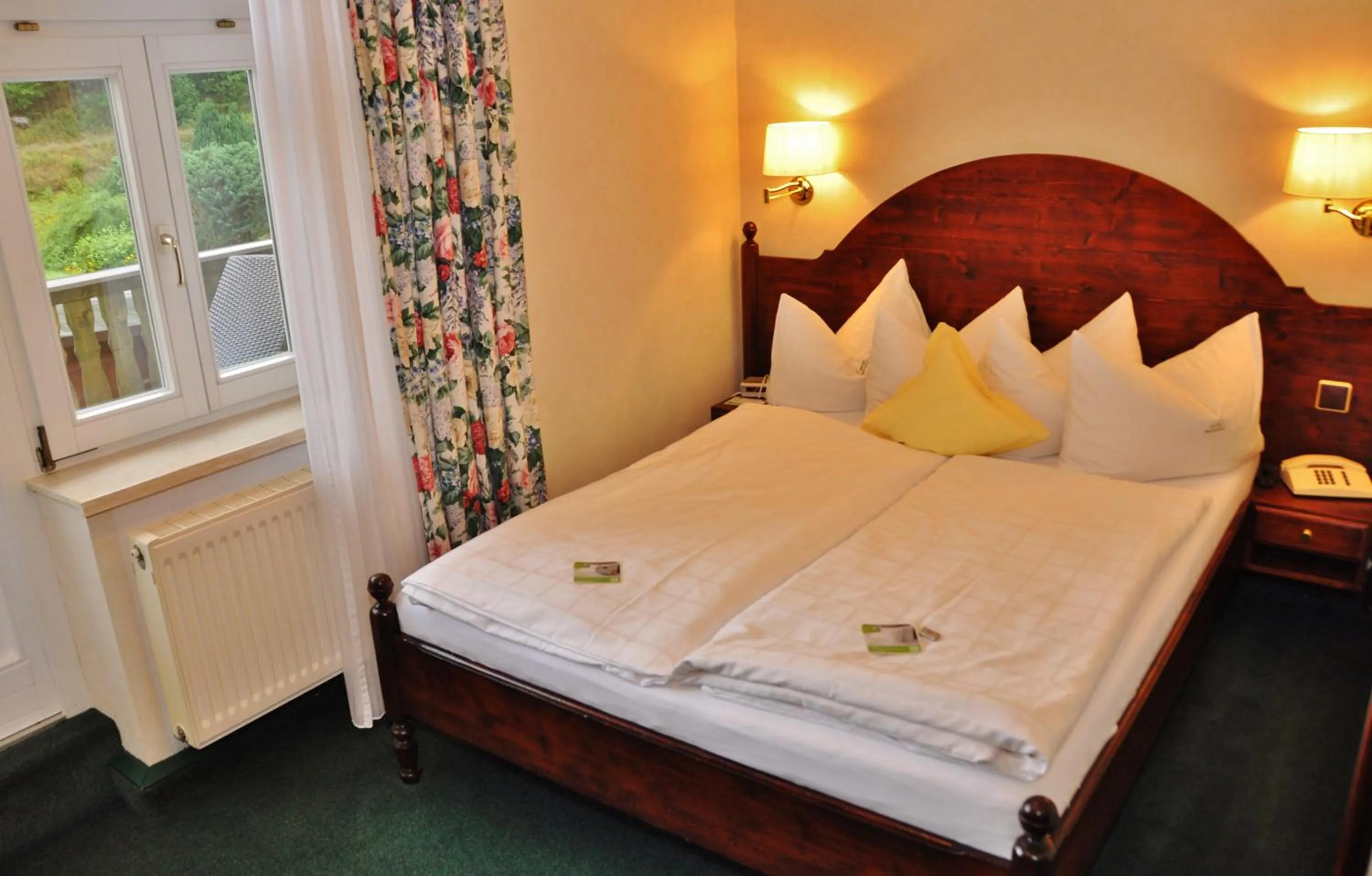 Bed in Flair-Hotel Waldfrieden