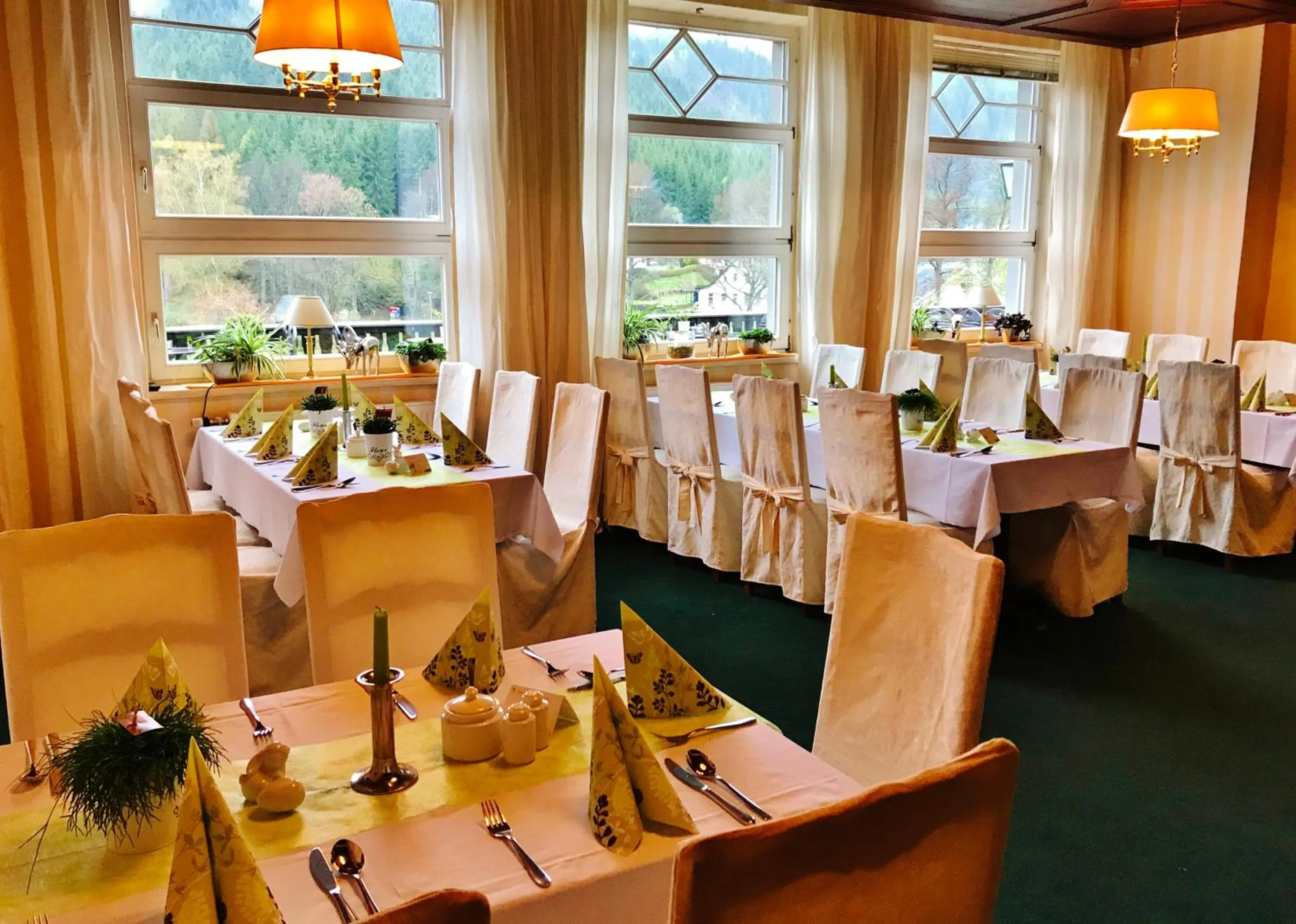 Restaurant/places to eat in Flair-Hotel Waldfrieden