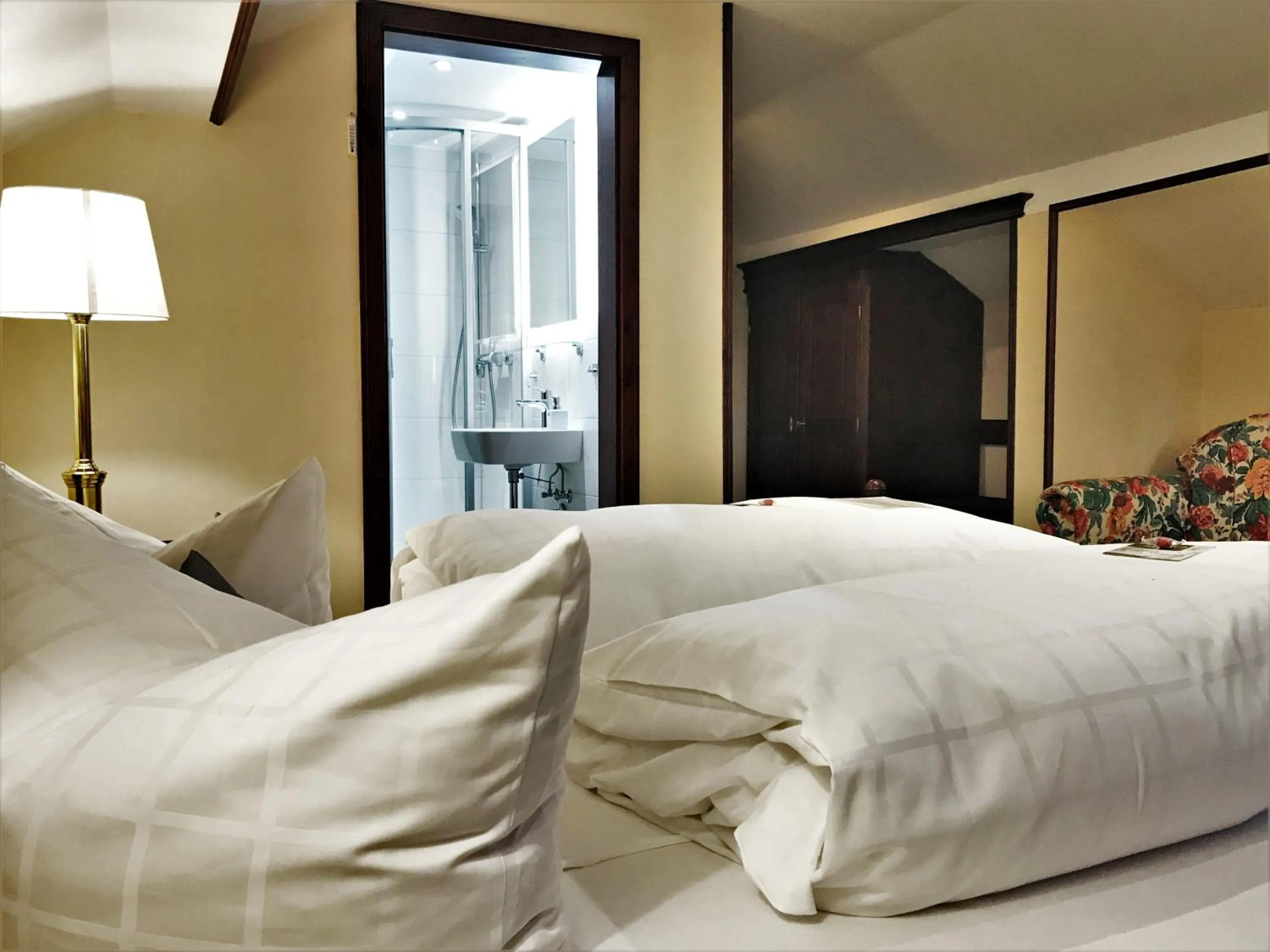 Bed in Flair-Hotel Waldfrieden