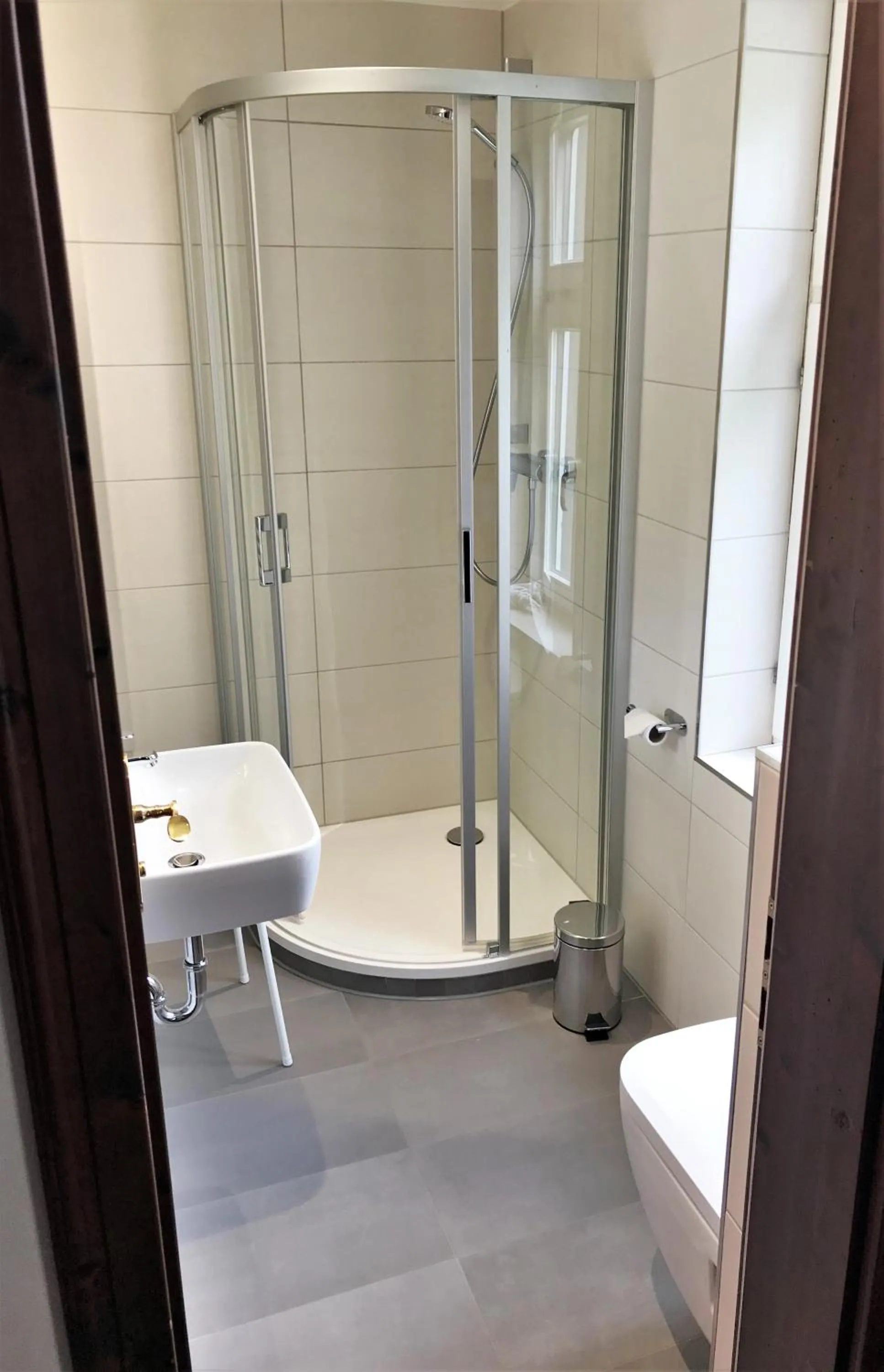 Shower in Flair-Hotel Waldfrieden