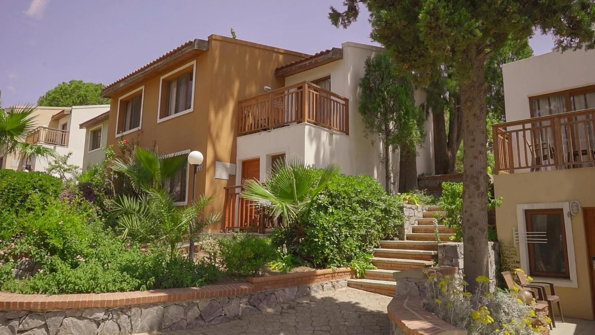 Property building in Pine Bay Holiday Resort