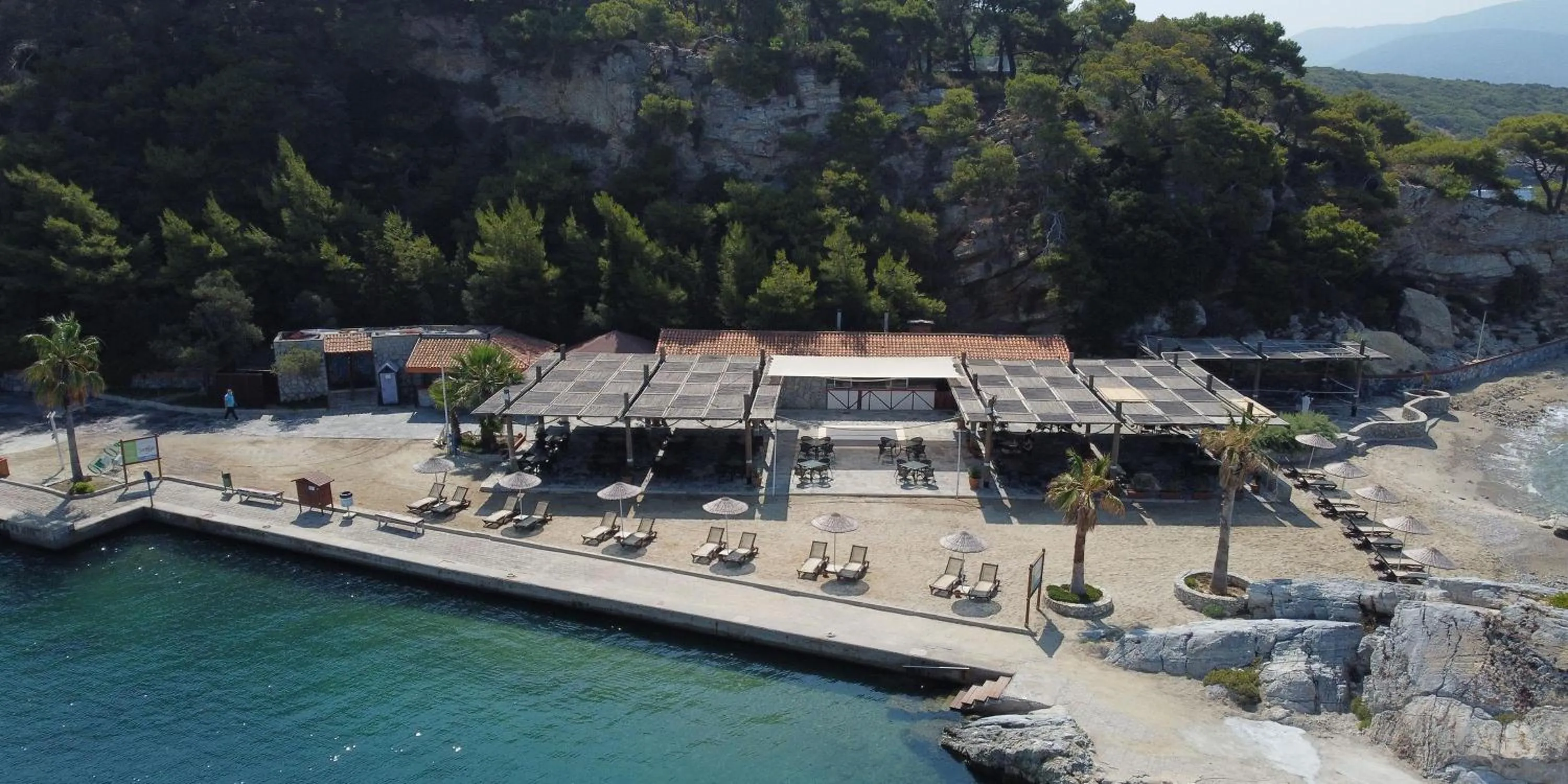 Property building in Pine Bay Holiday Resort