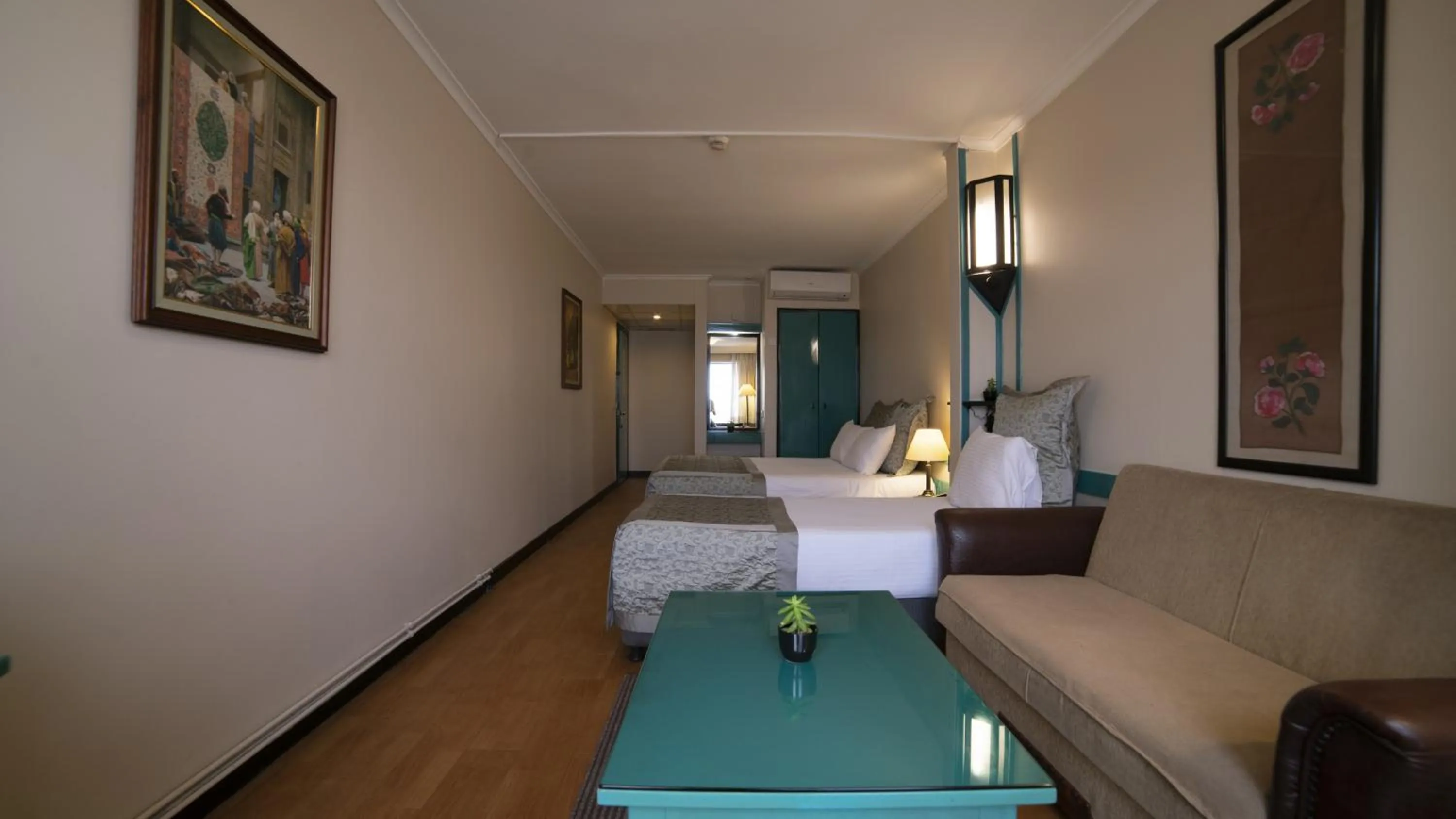 Photo of the whole room, Bed in Kadıköy Rıhtım Hotel