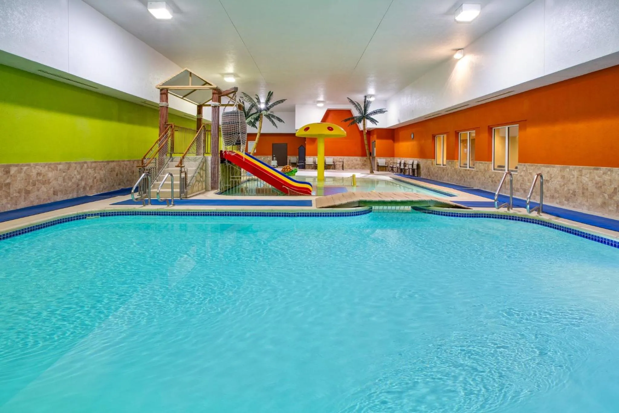 Swimming pool in Holiday Inn Express Fremont by IHG