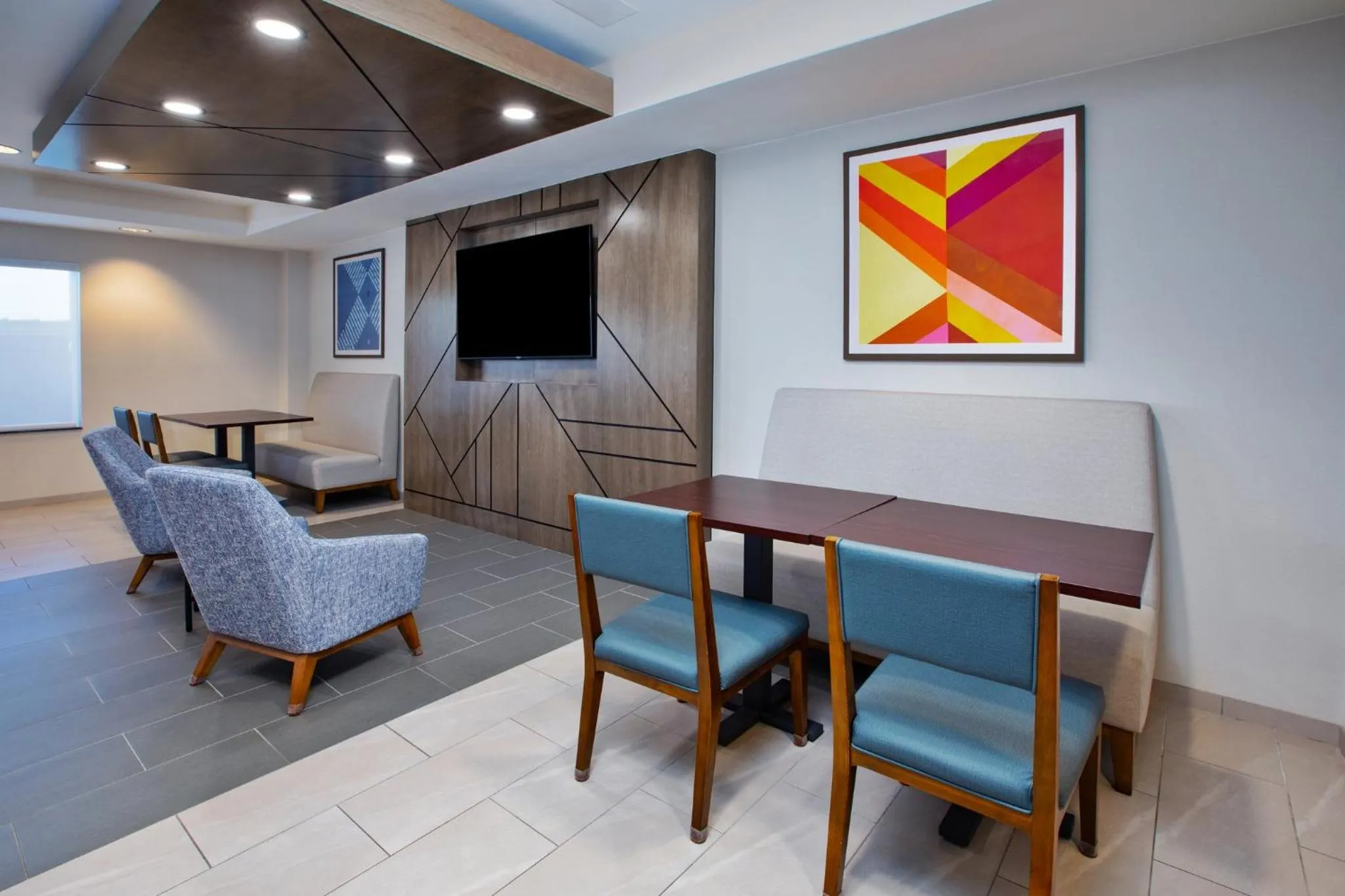 Restaurant/places to eat in Holiday Inn Express Fremont by IHG