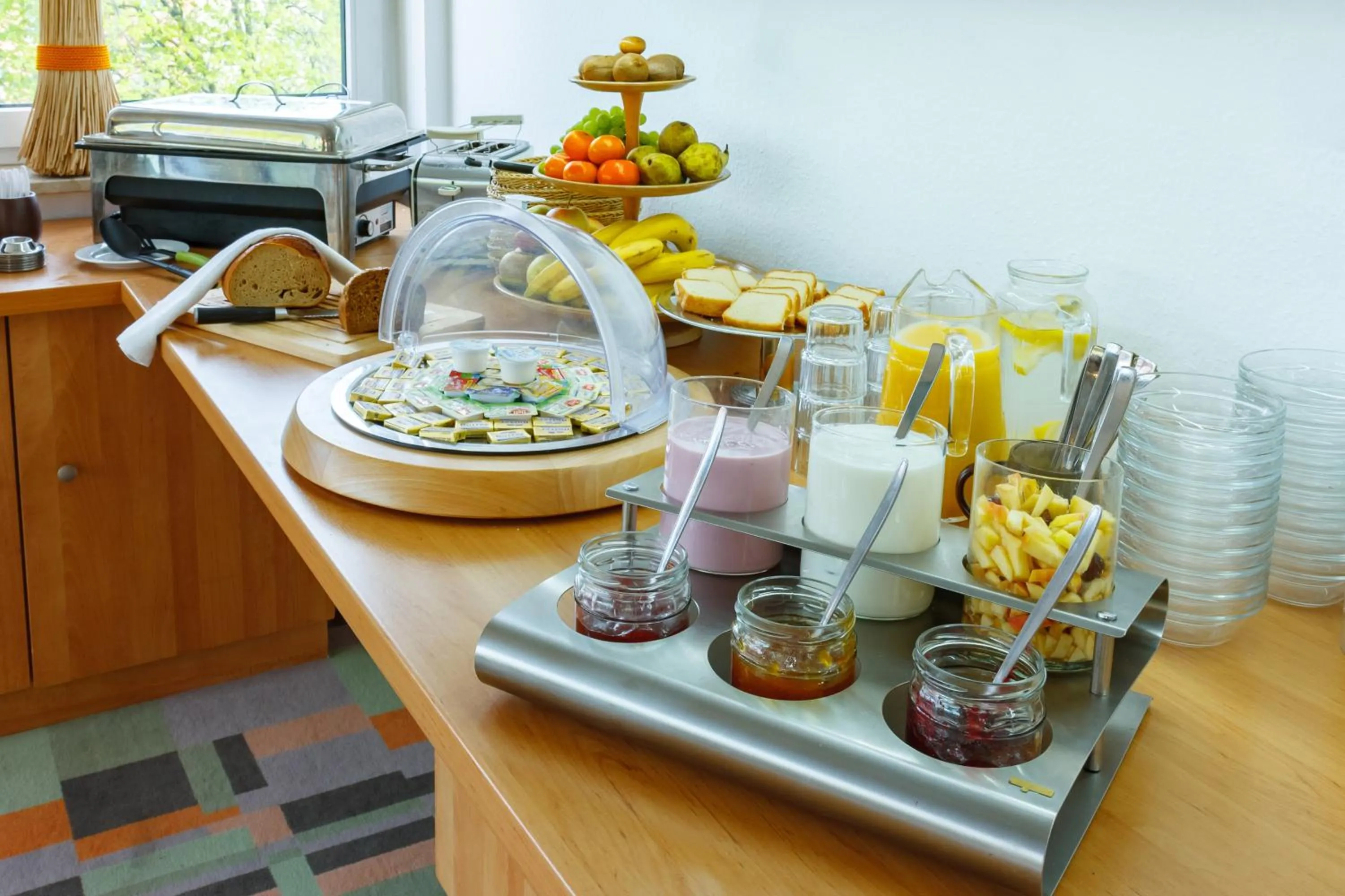 Food and drinks in City-Pension Dessau-Roßlau