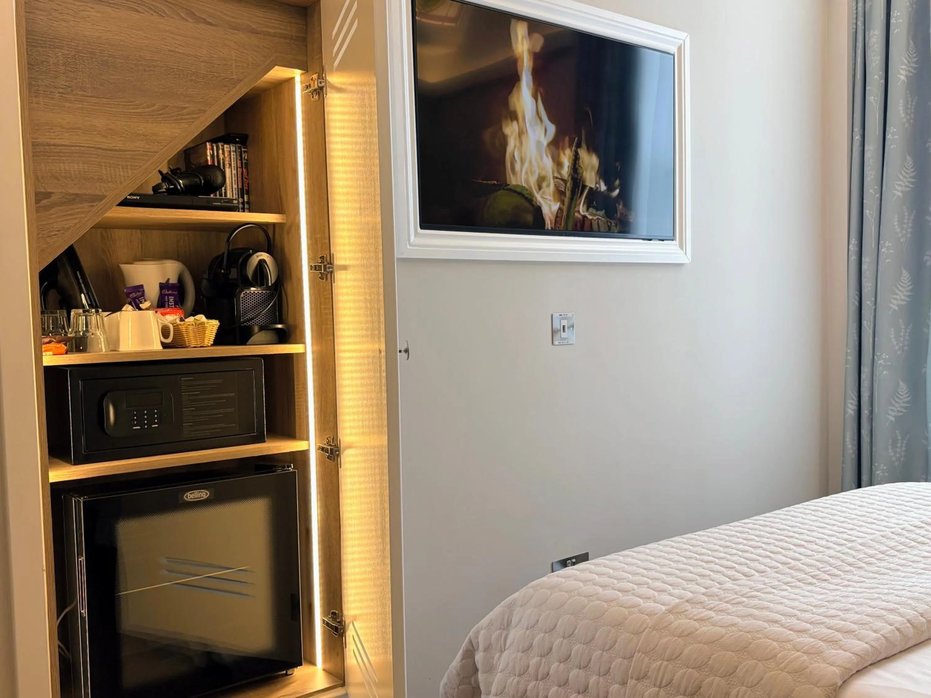 Bedroom, Bed in Roxford Lodge Hotel