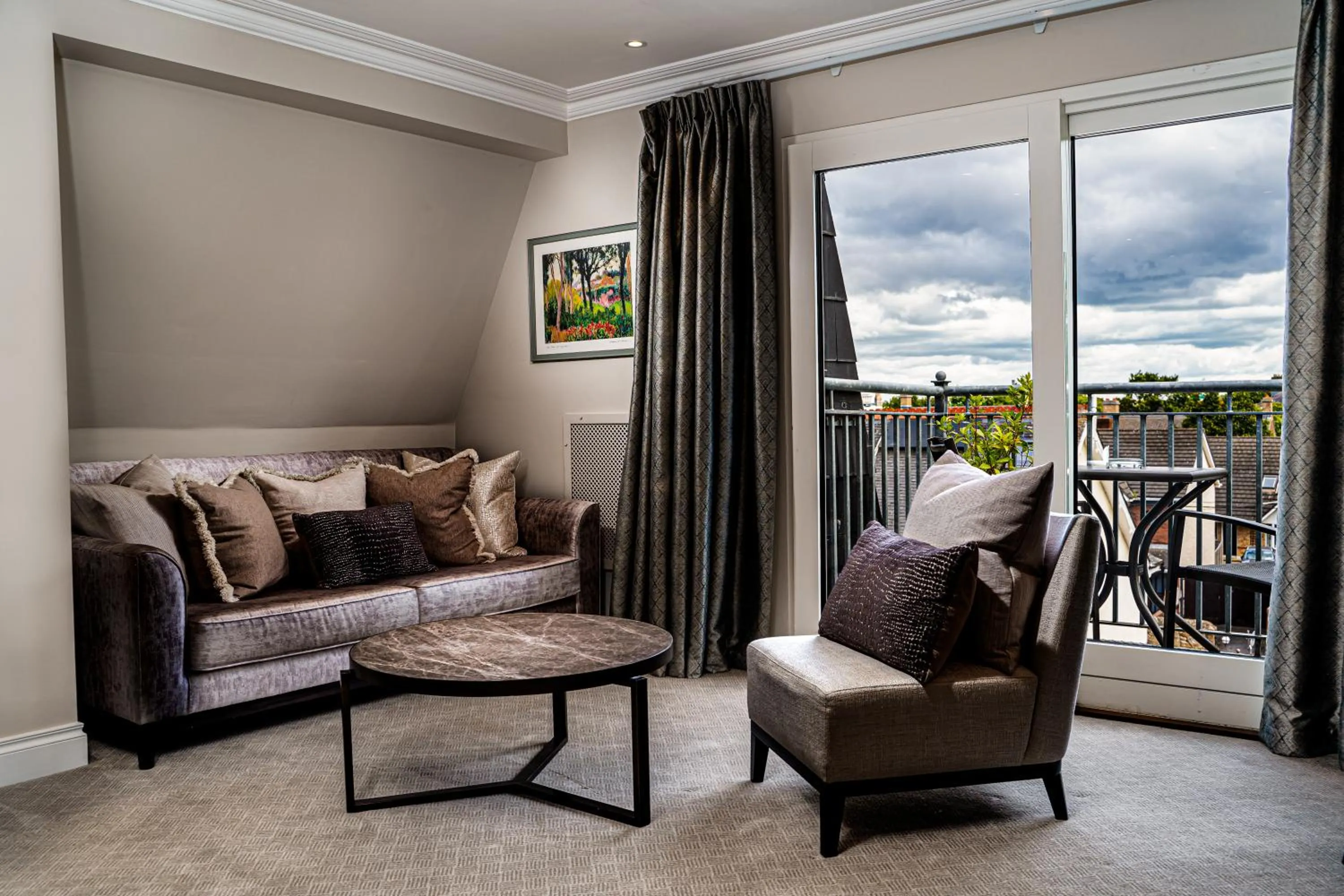 Bedroom in Roxford Lodge Hotel