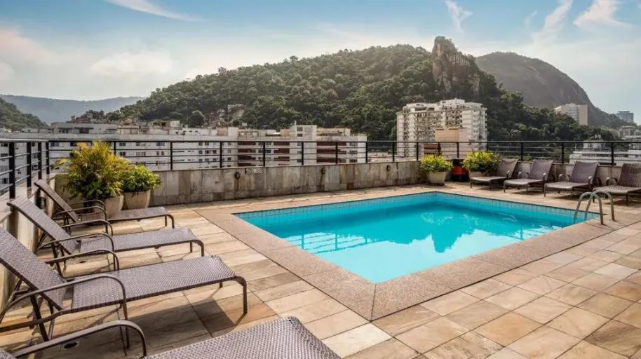 Swimming pool in Premier Copacabana Hotel
