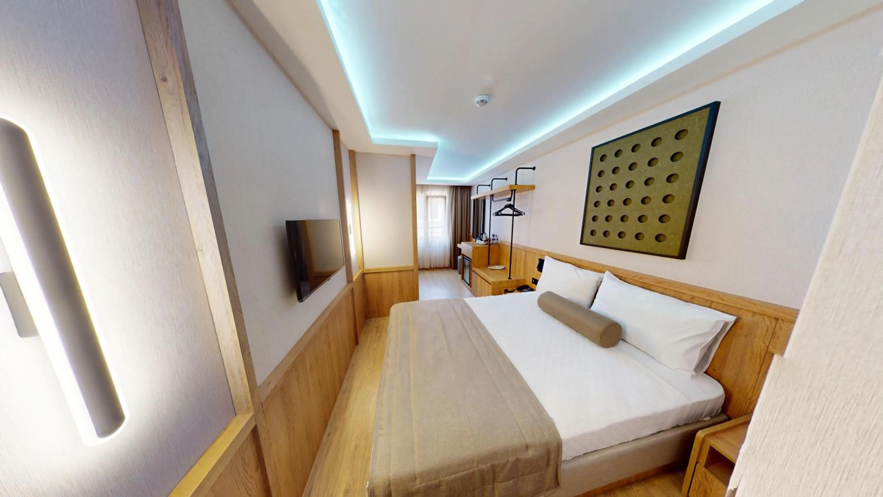 Photo of the whole room, Bed in Istanbul River Hotel