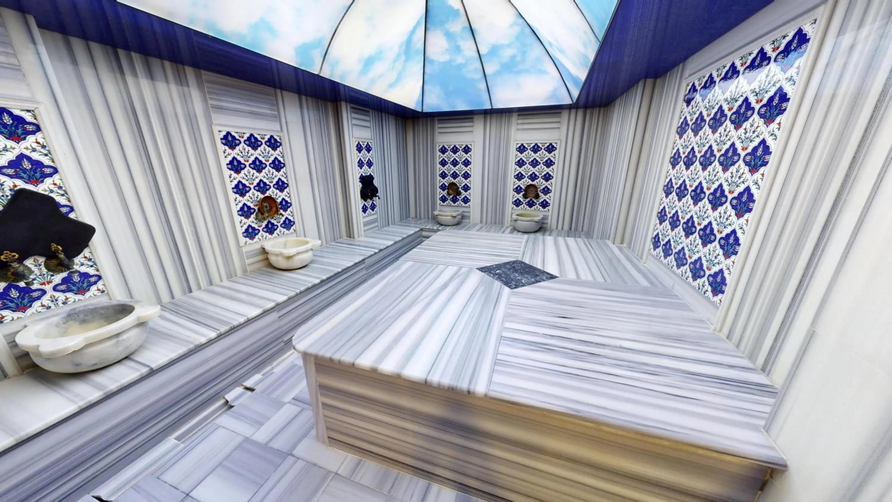 Public Bath in Istanbul River Hotel