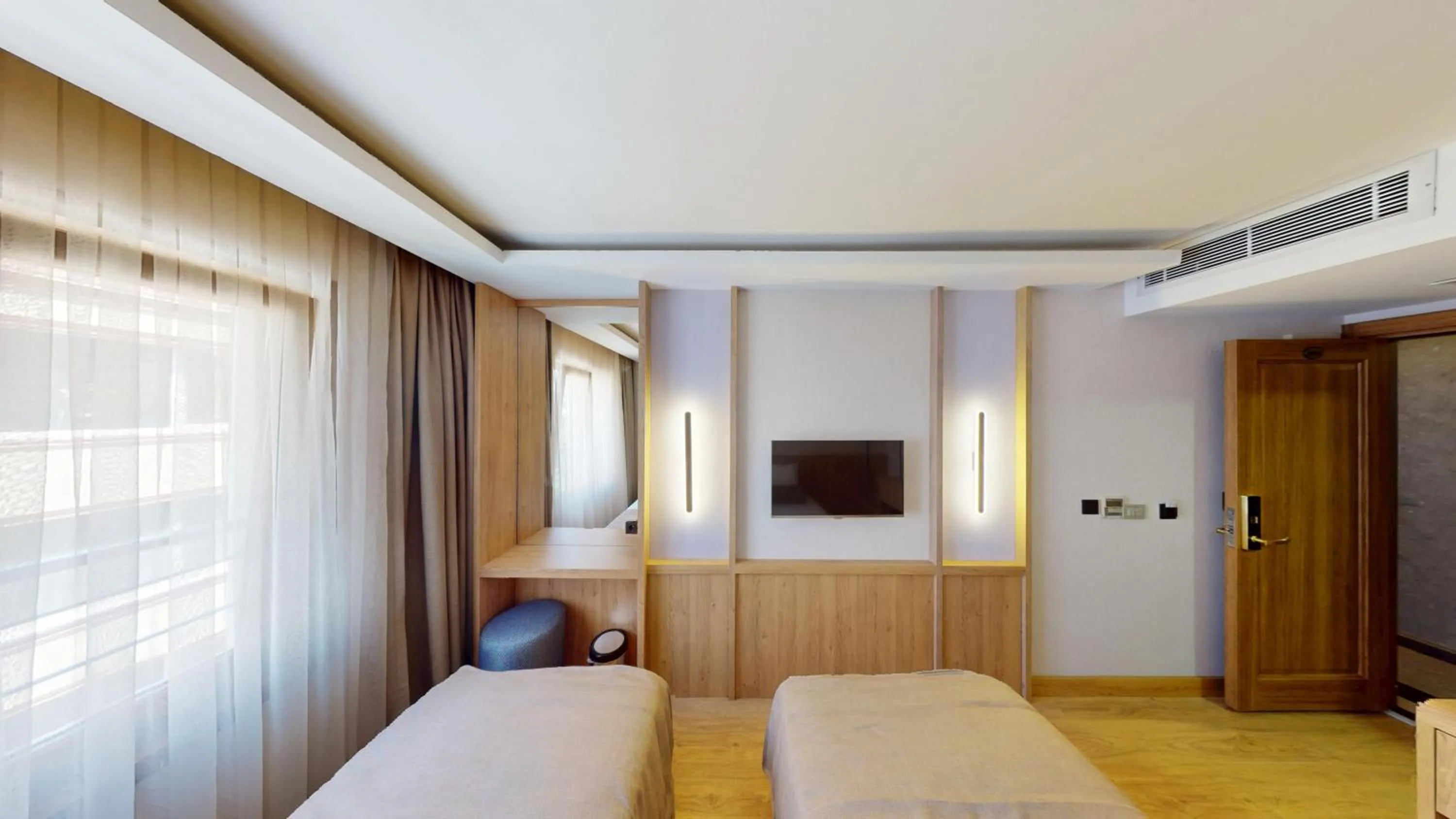 TV and multimedia, Bed in Istanbul River Hotel