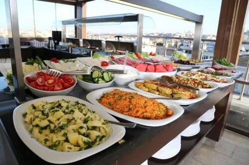 Food and drinks in Istanbul River Hotel