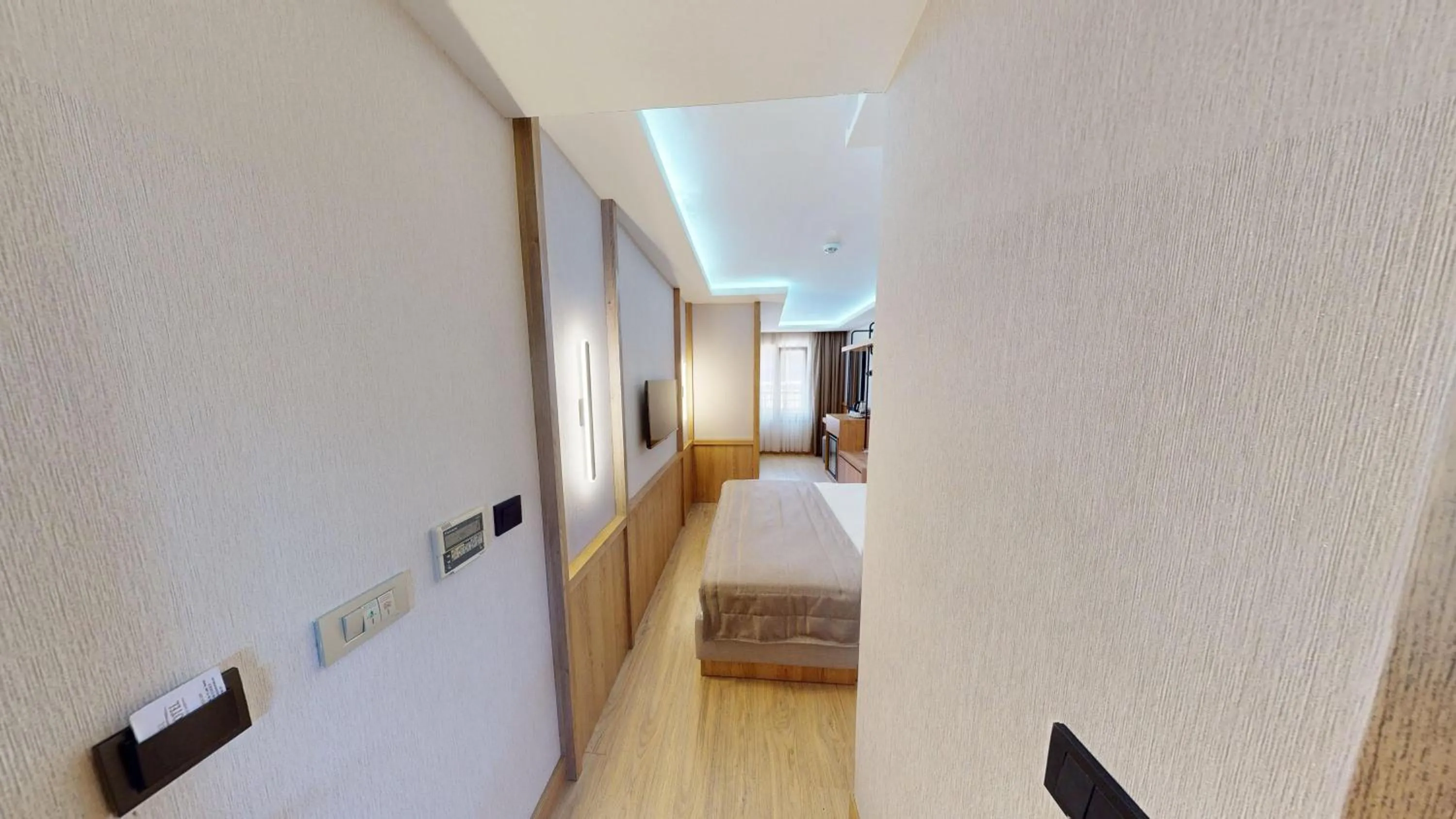 Photo of the whole room, Bed in Istanbul River Hotel