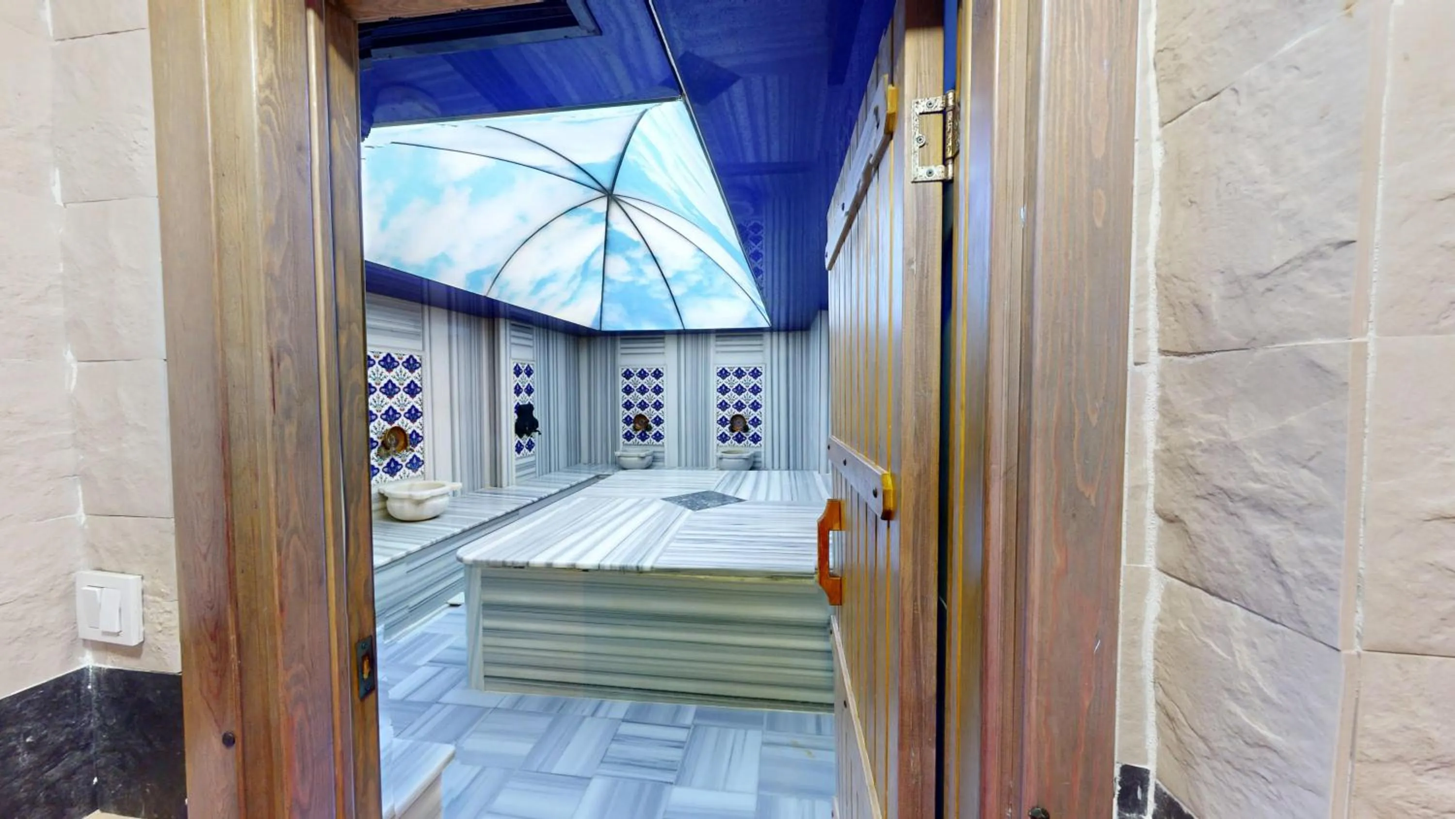 Public Bath in Istanbul River Hotel
