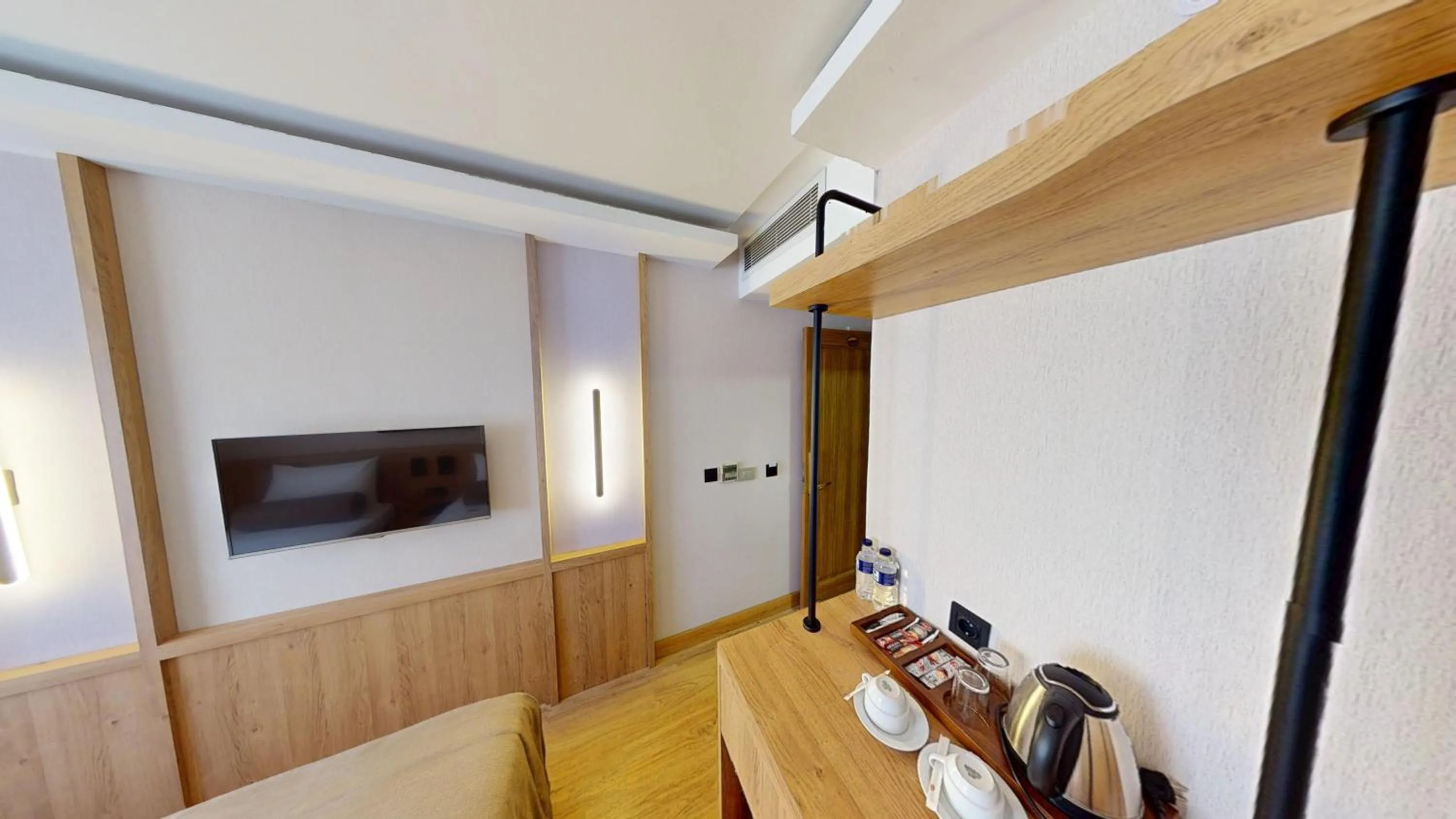 TV and multimedia in Istanbul River Hotel