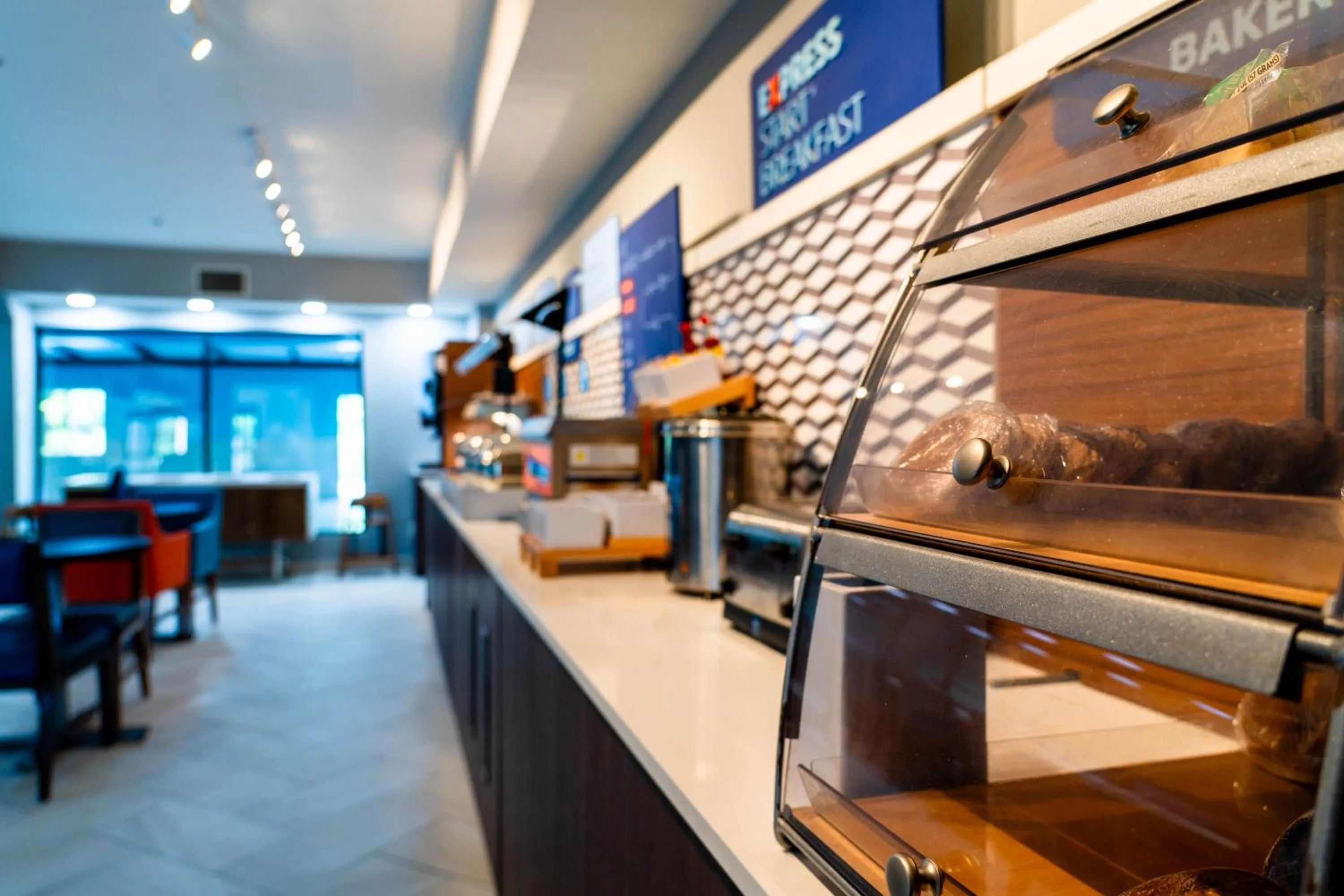 Breakfast in Holiday Inn Express Hotel & Suites Hiawassee by IHG