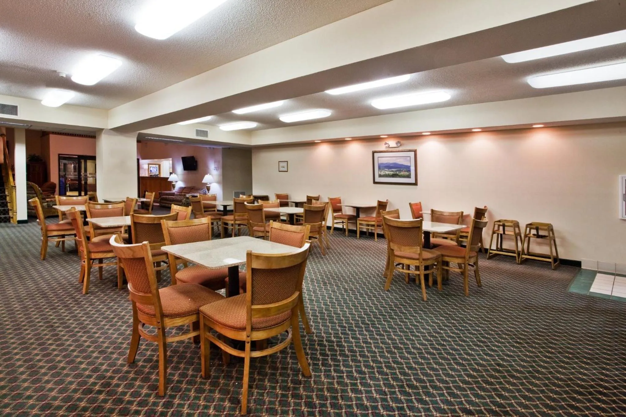 Breakfast in Holiday Inn Express Hotel & Suites Hiawassee by IHG