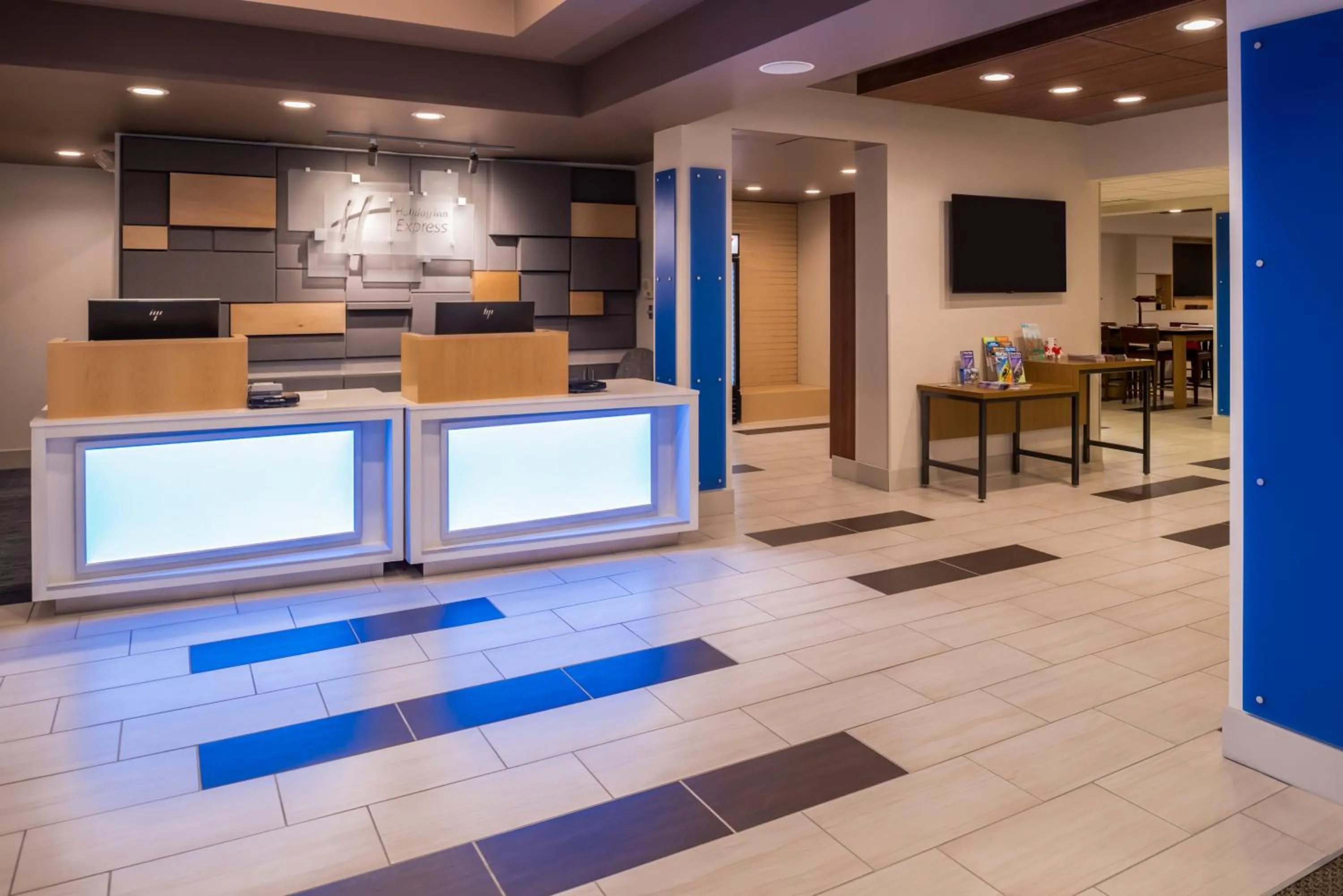 Property building in Holiday Inn Express Sierra Vista by IHG