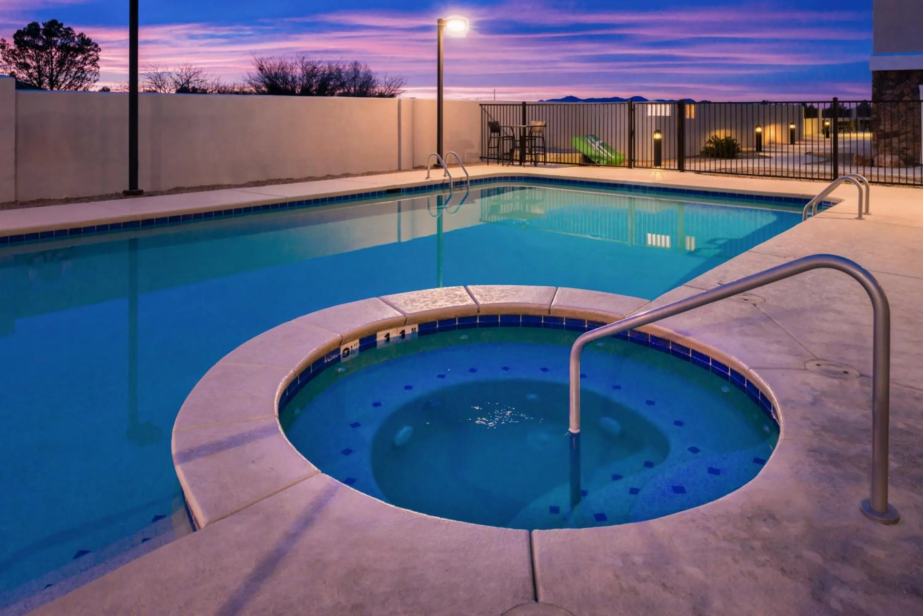 Swimming pool in Holiday Inn Express Sierra Vista by IHG