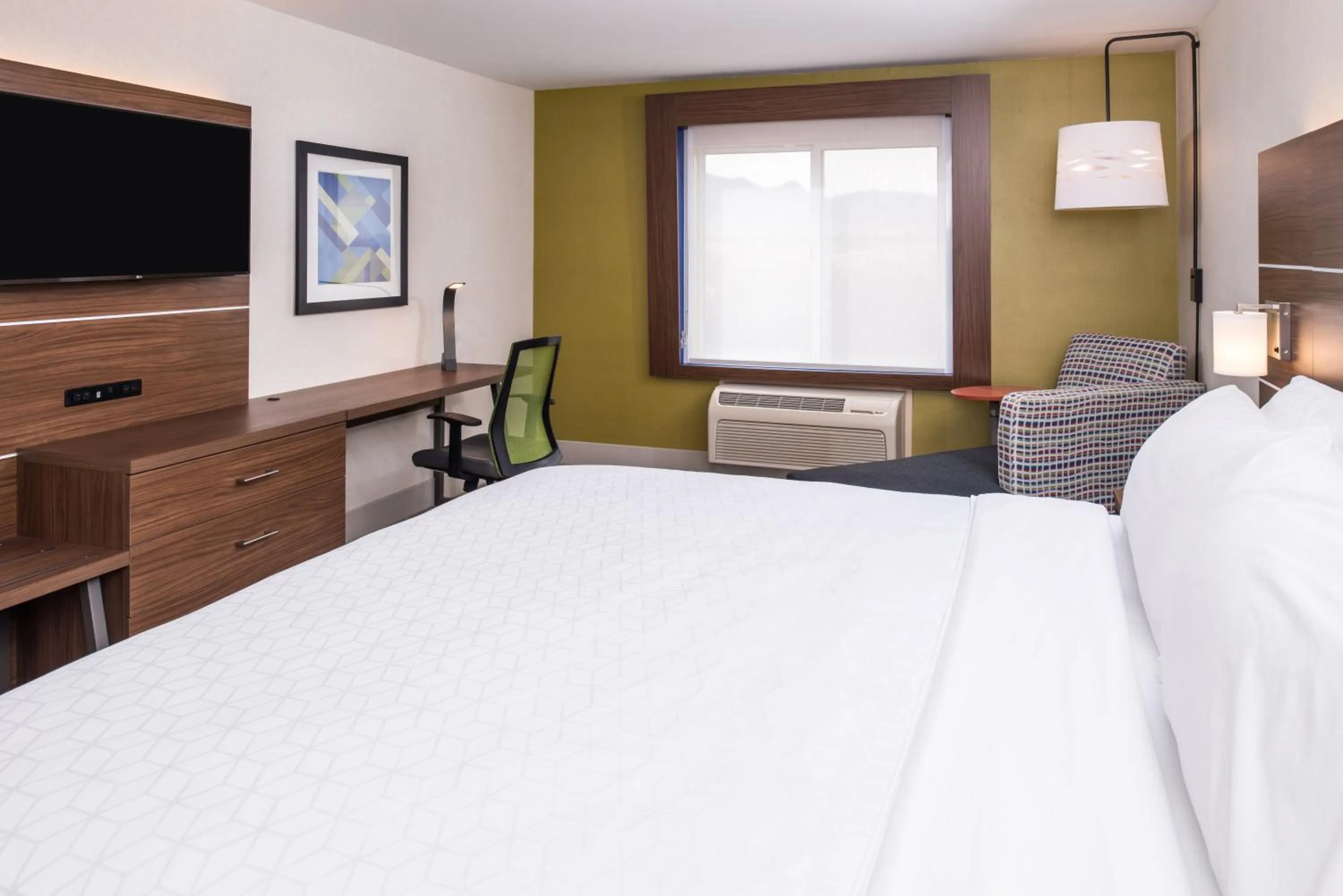 Photo of the whole room, Bed in Holiday Inn Express Sierra Vista by IHG