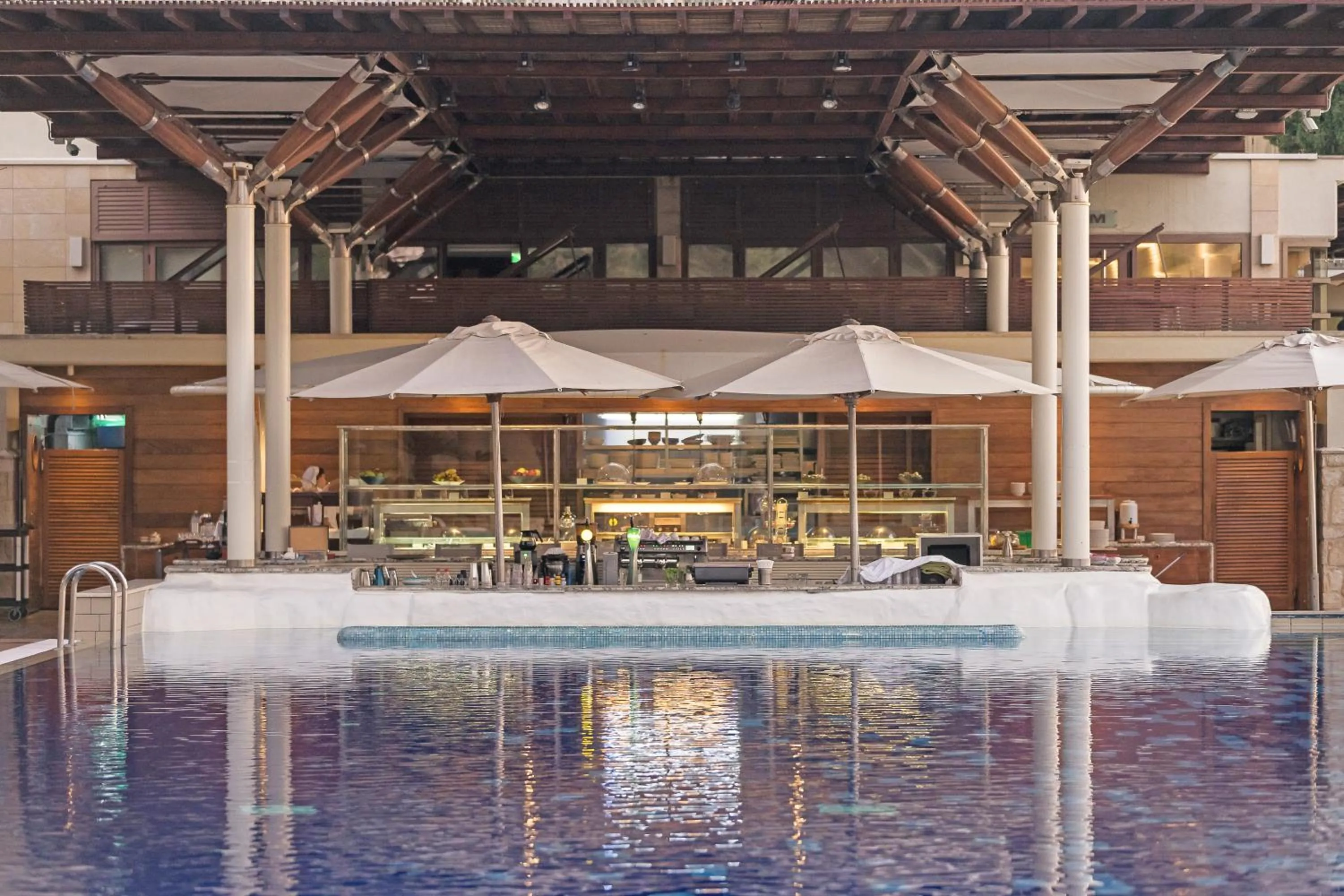 Lounge or bar in Columbia Beach Resort