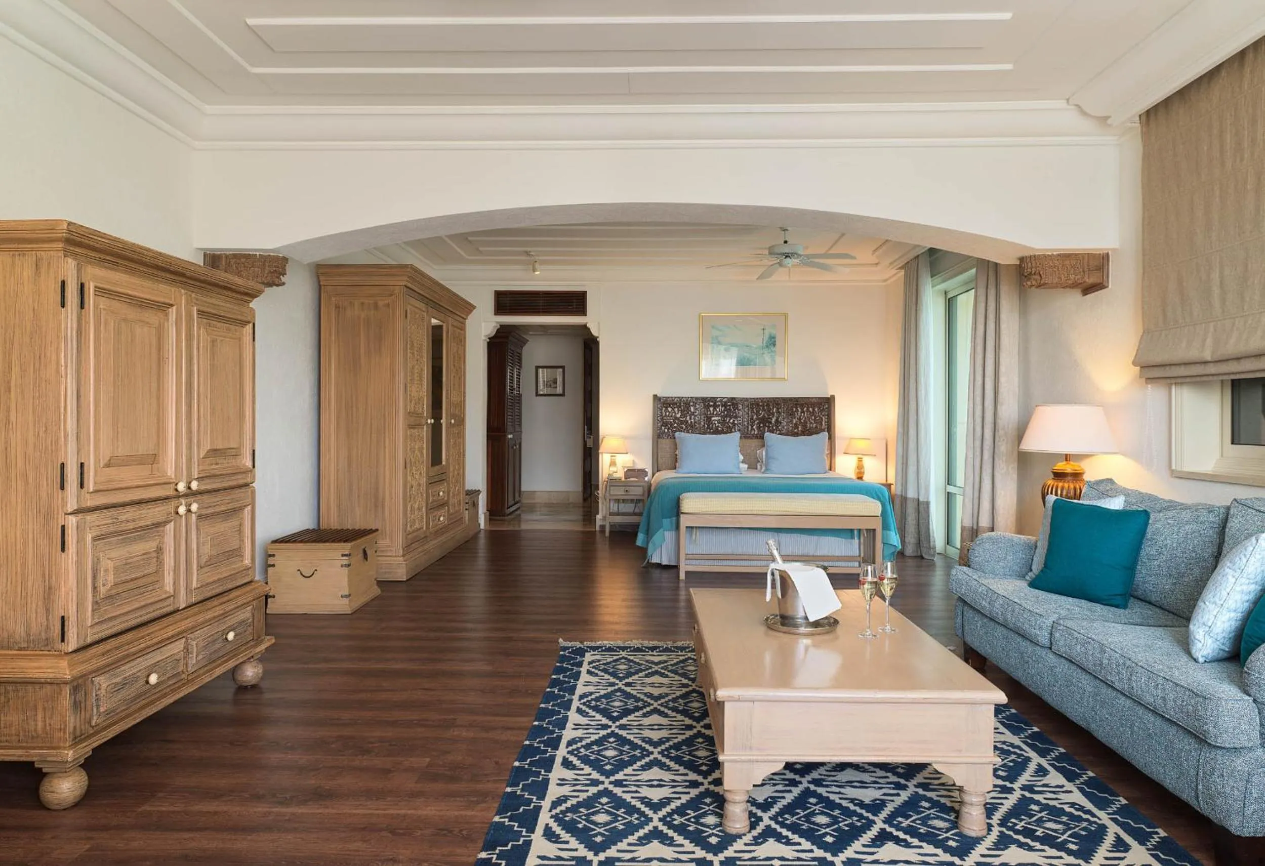 Bed in Columbia Beach Resort