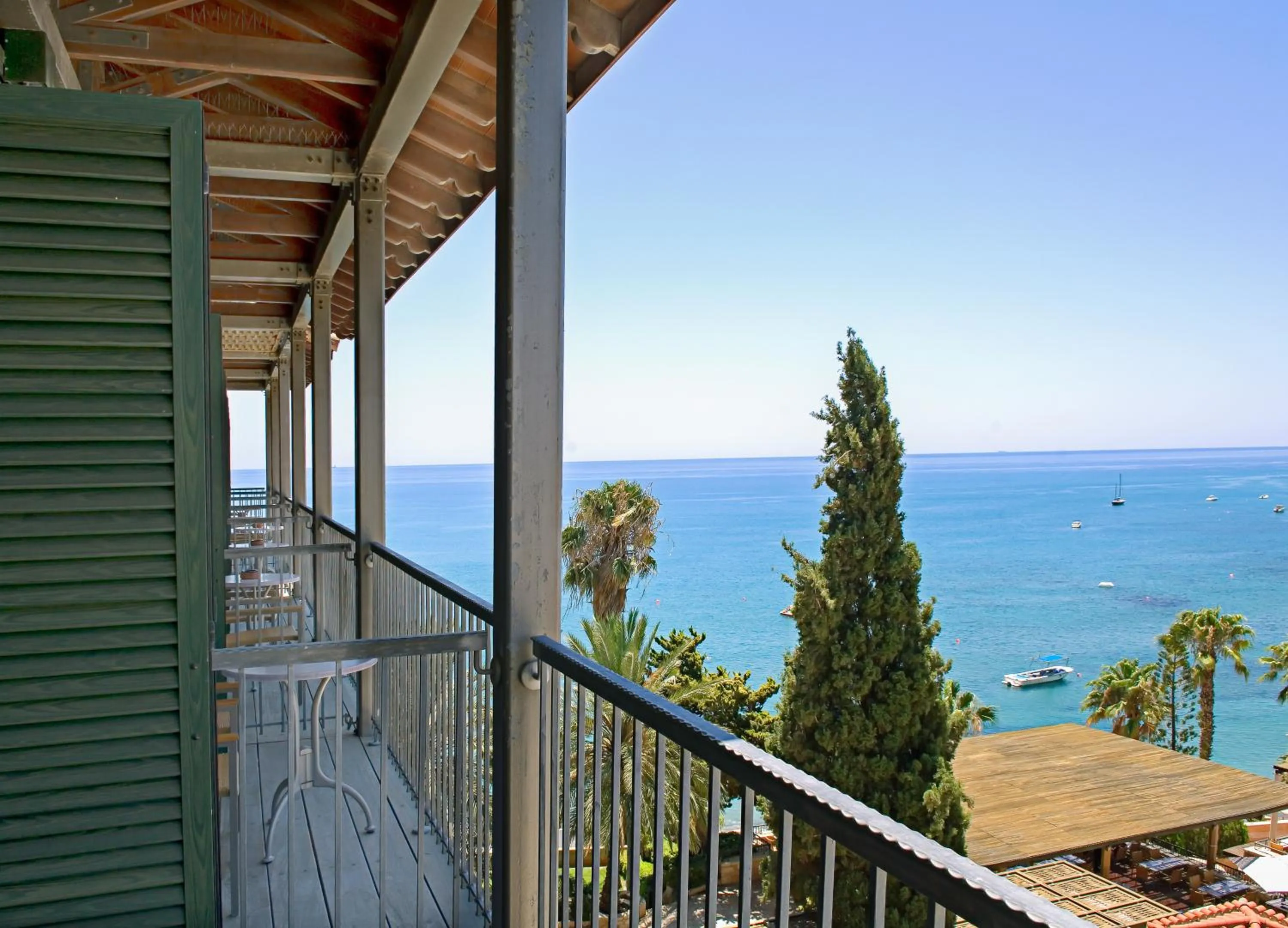 Business facilities in Columbia Beach Resort