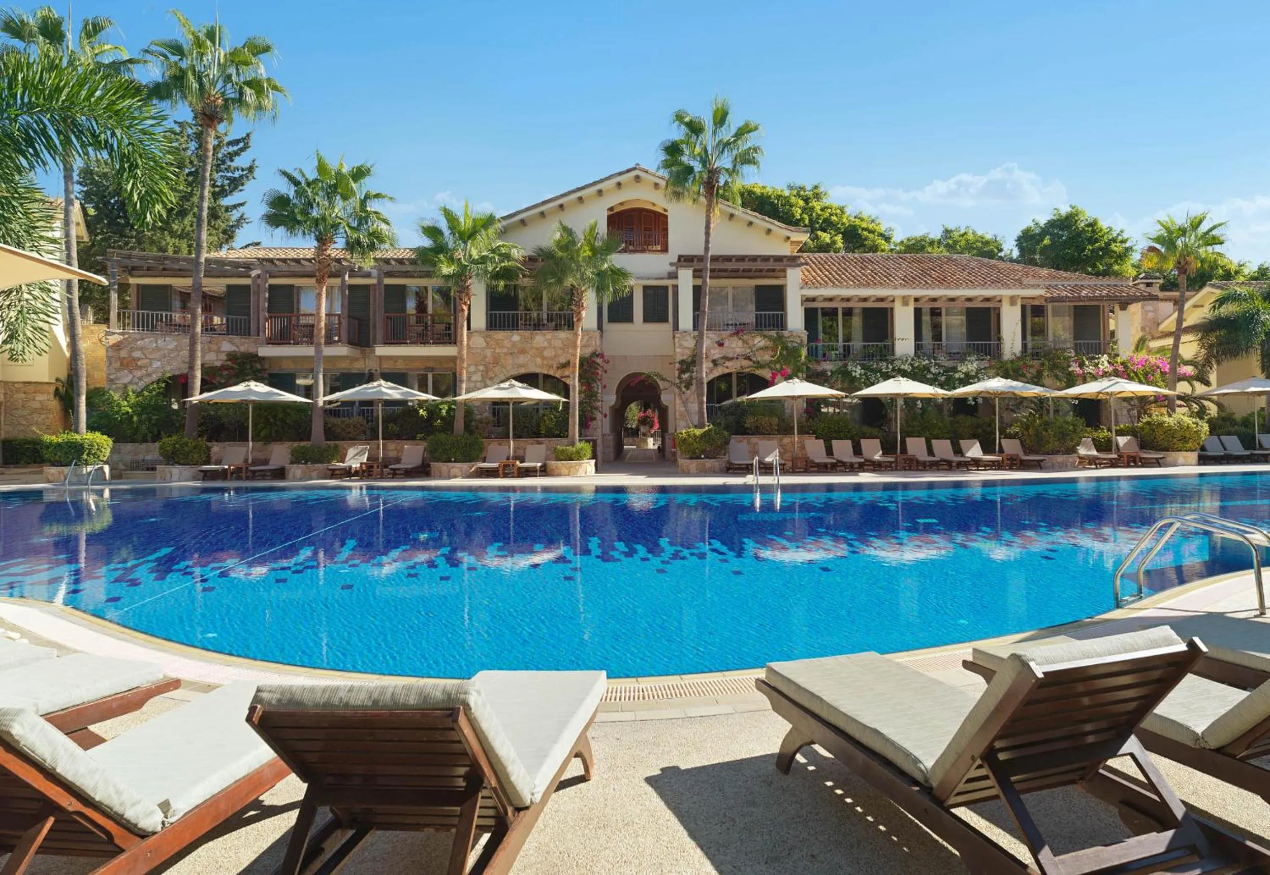 Pool view in Columbia Beach Resort