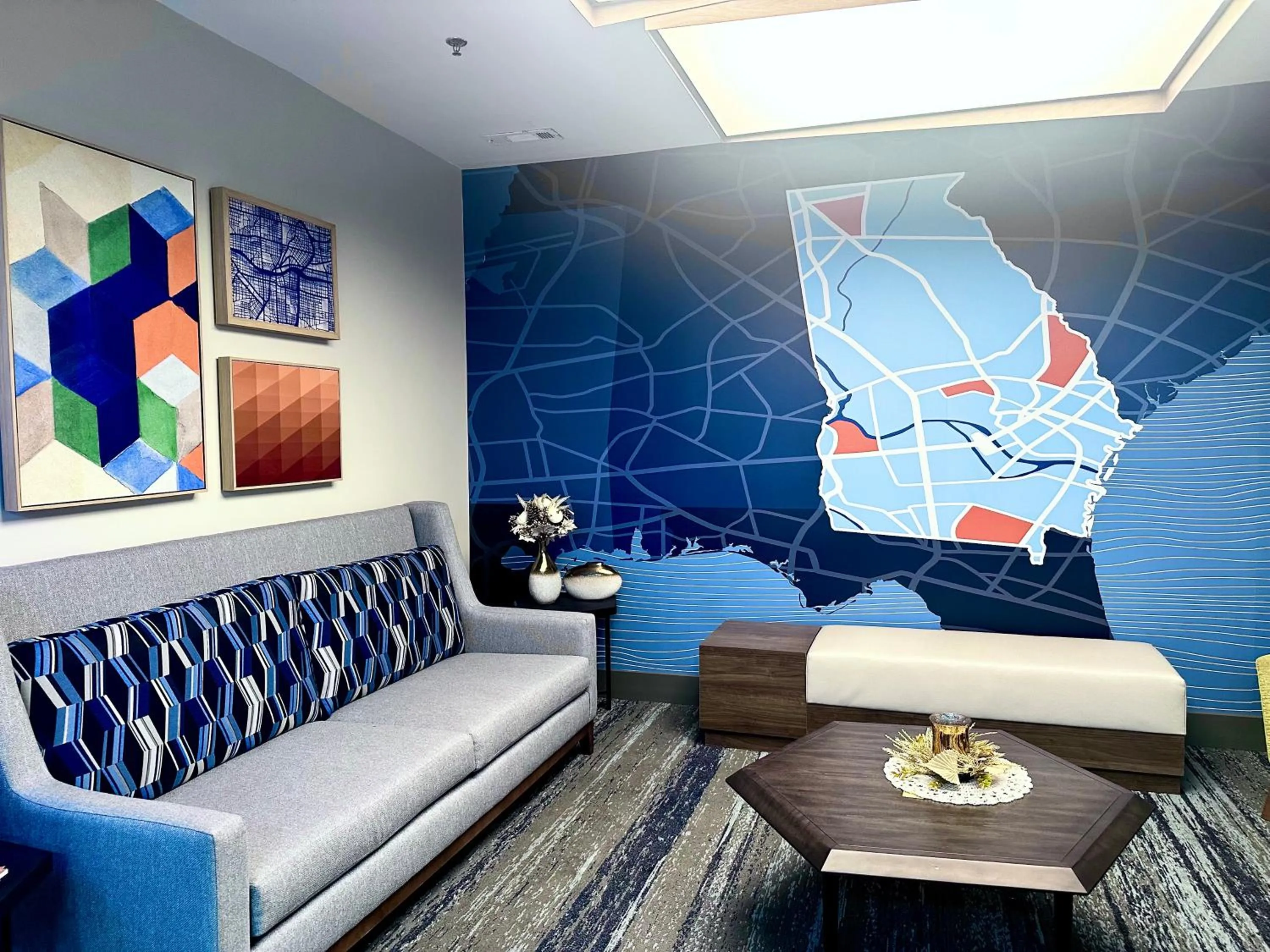 Lobby or reception in Holiday Inn Express Hotel & Suites Hinesville by IHG