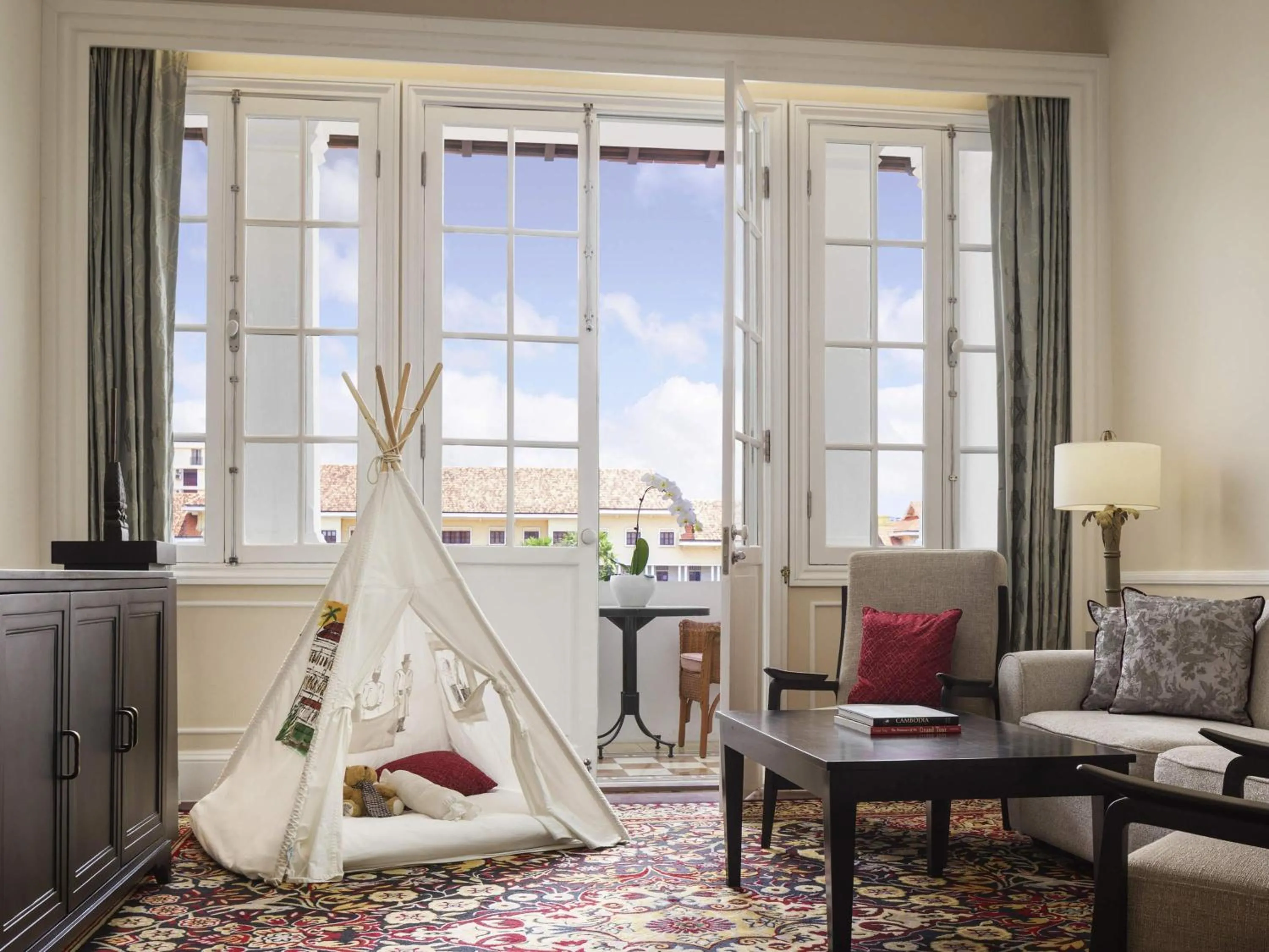 Bedroom in Raffles Hotel Le Royal