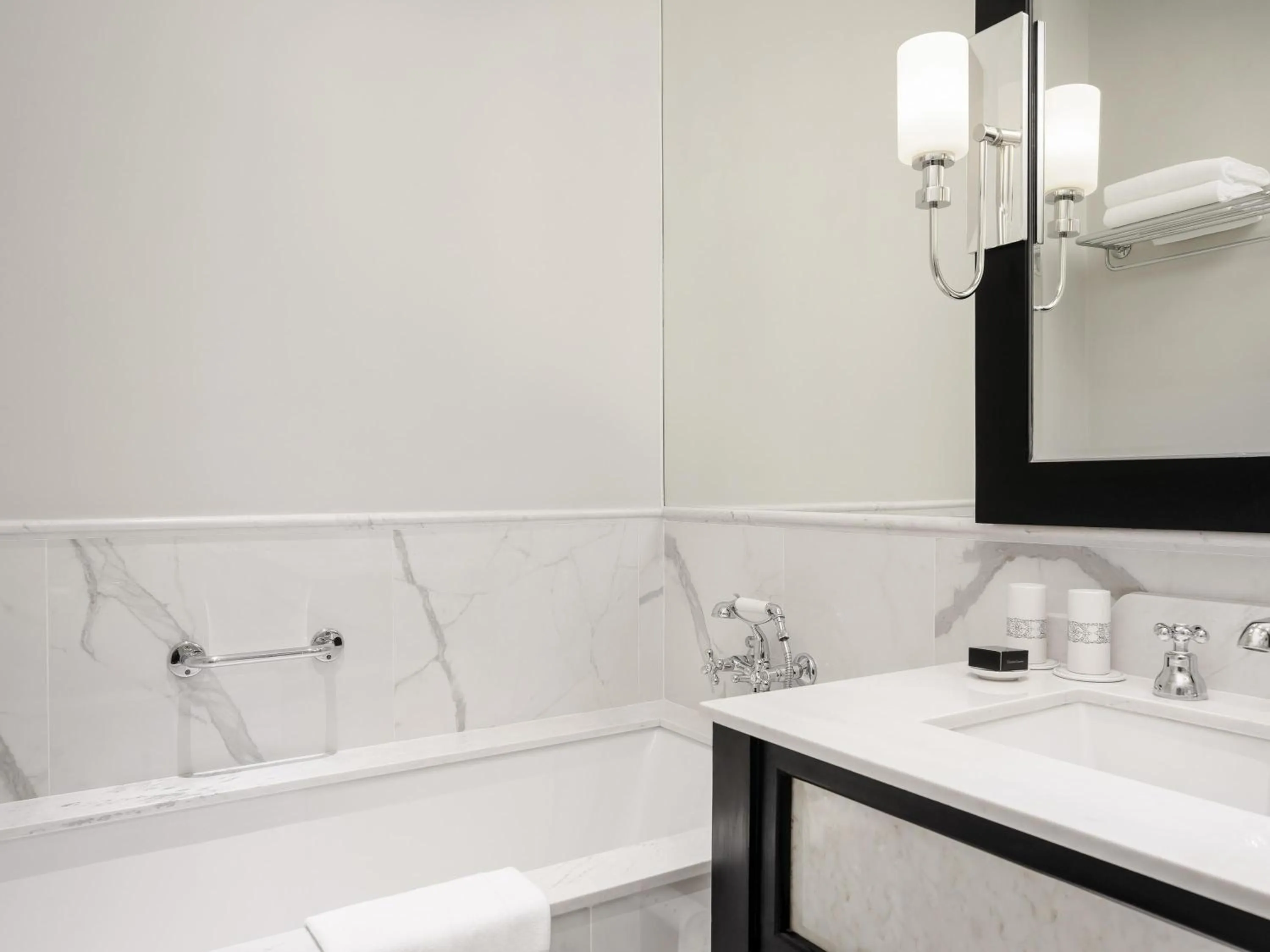 Bedroom in Raffles Hotel Le Royal